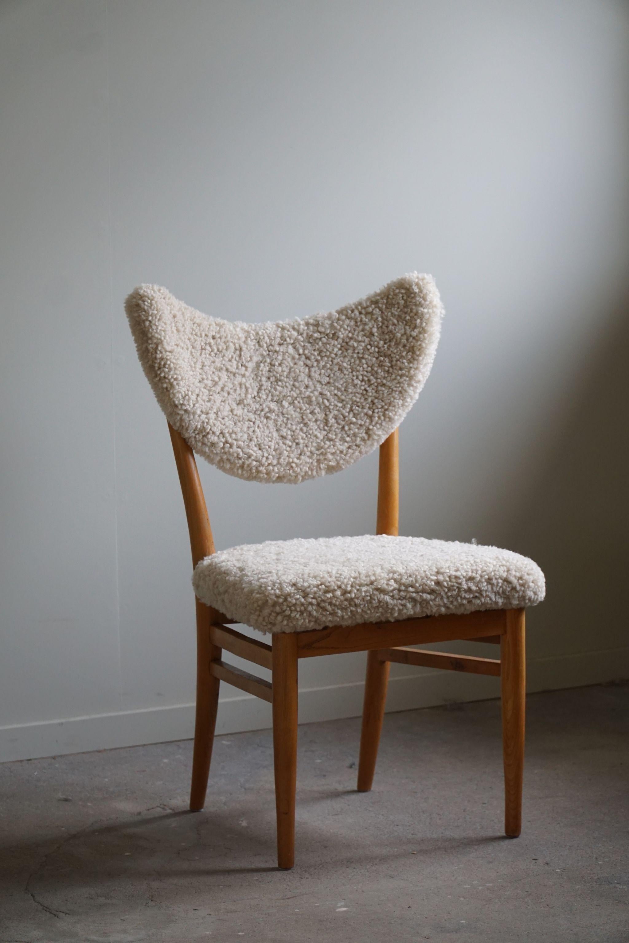 Hvidt & Mølgaard, Set of 4 Chairs in Ash, Reupholstered in Lambswool, 1950s For Sale 9