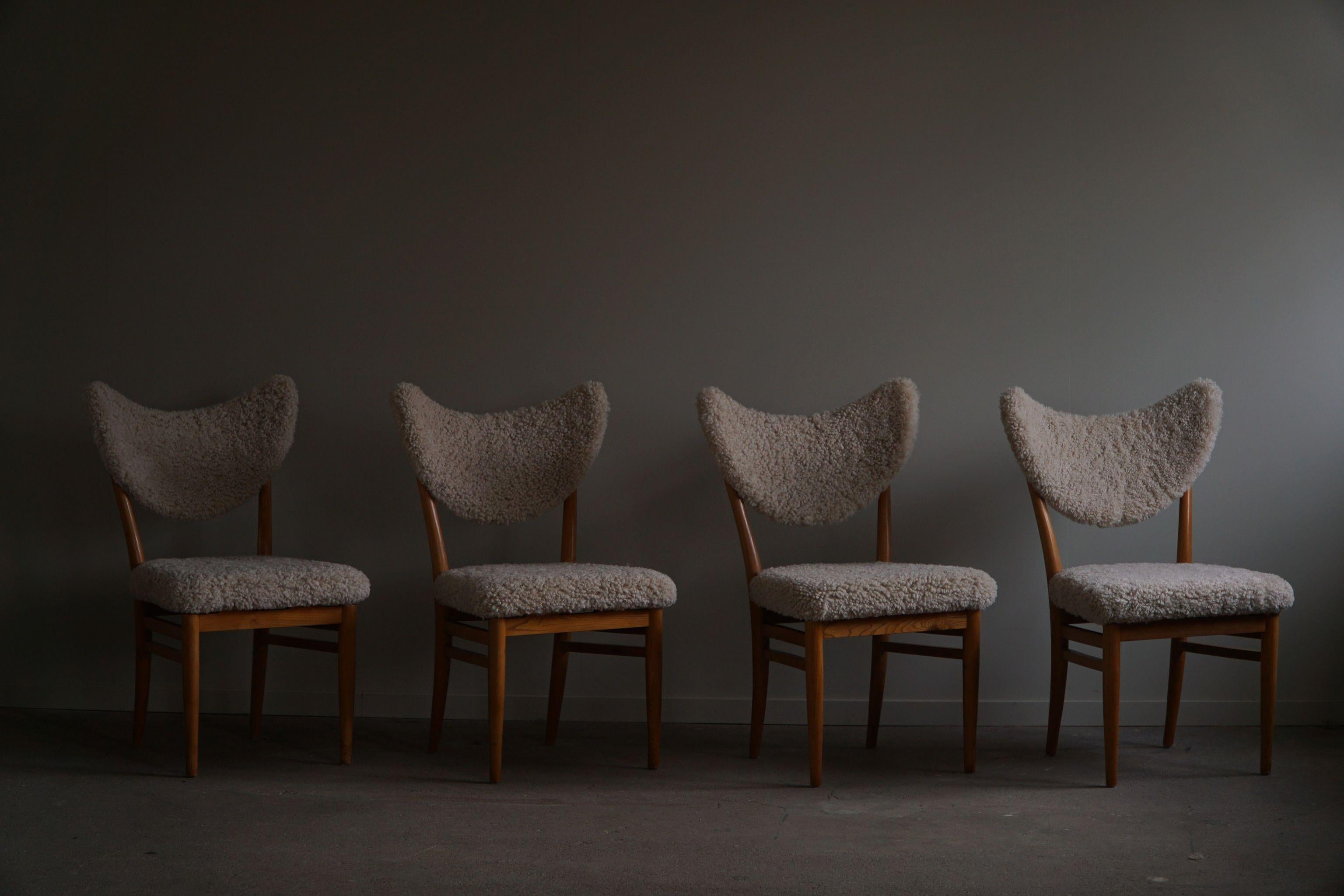 Hvidt & Mølgaard, Set of 4 Chairs in Ash, Reupholstered in Lambswool, 1950s For Sale 12