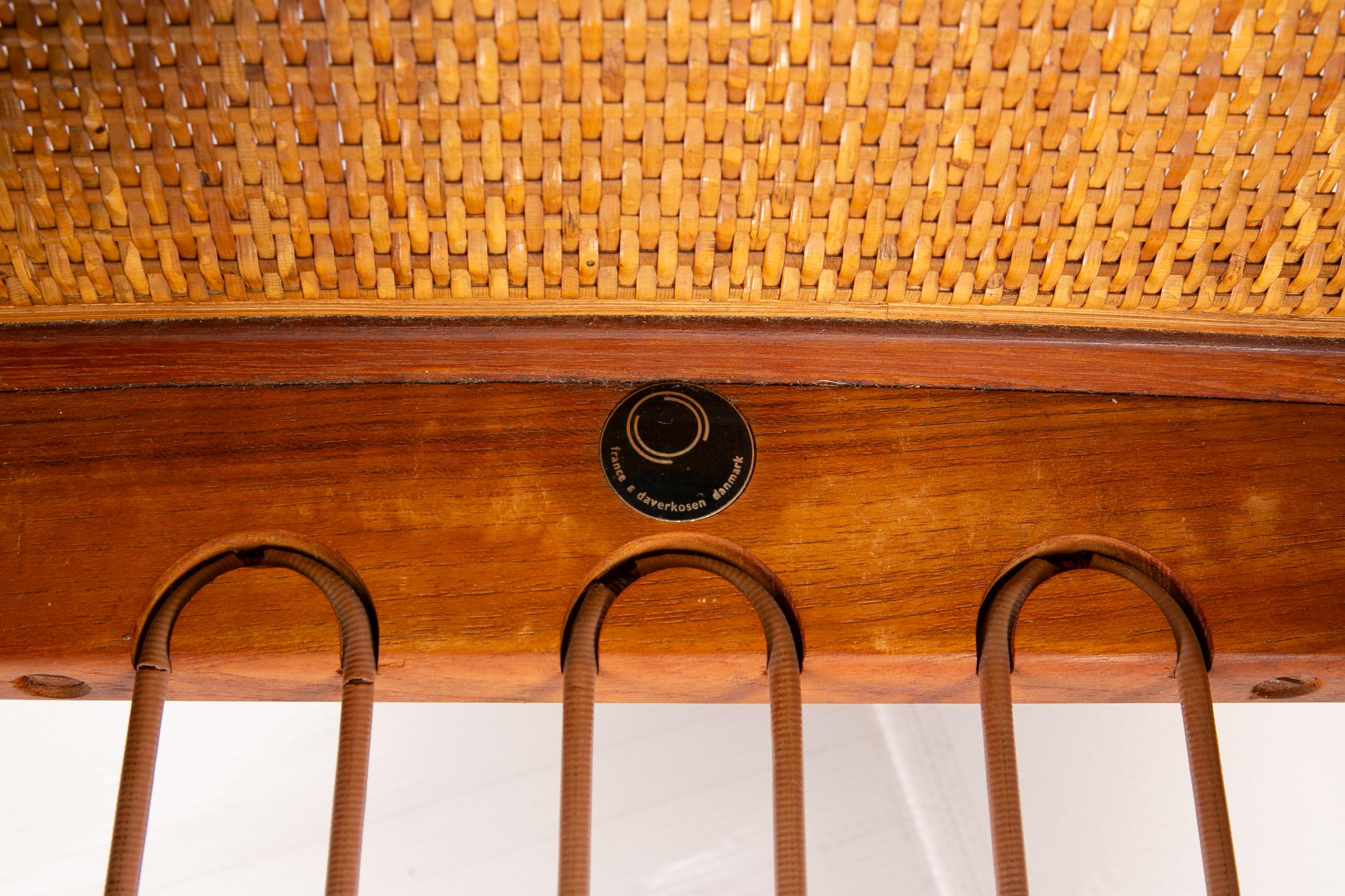 Hvidt & Molgaard sedie da salotto in rattan danese di metà secolo in teak in vendita 3