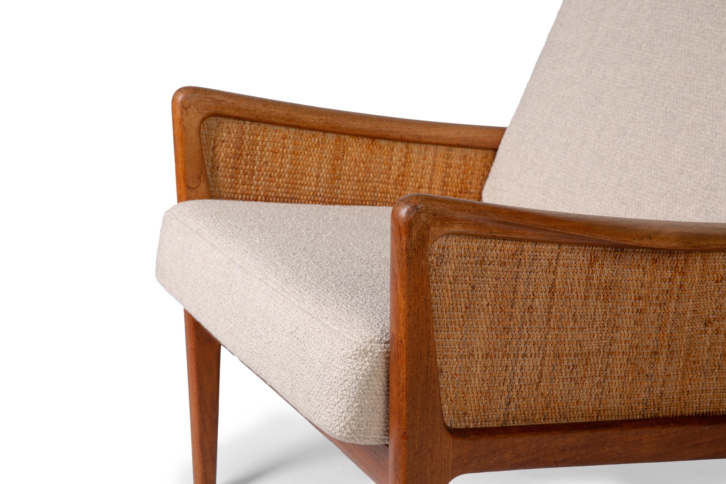 Danese Hvidt & Molgaard sedie da salotto in rattan danese di metà secolo in teak in vendita