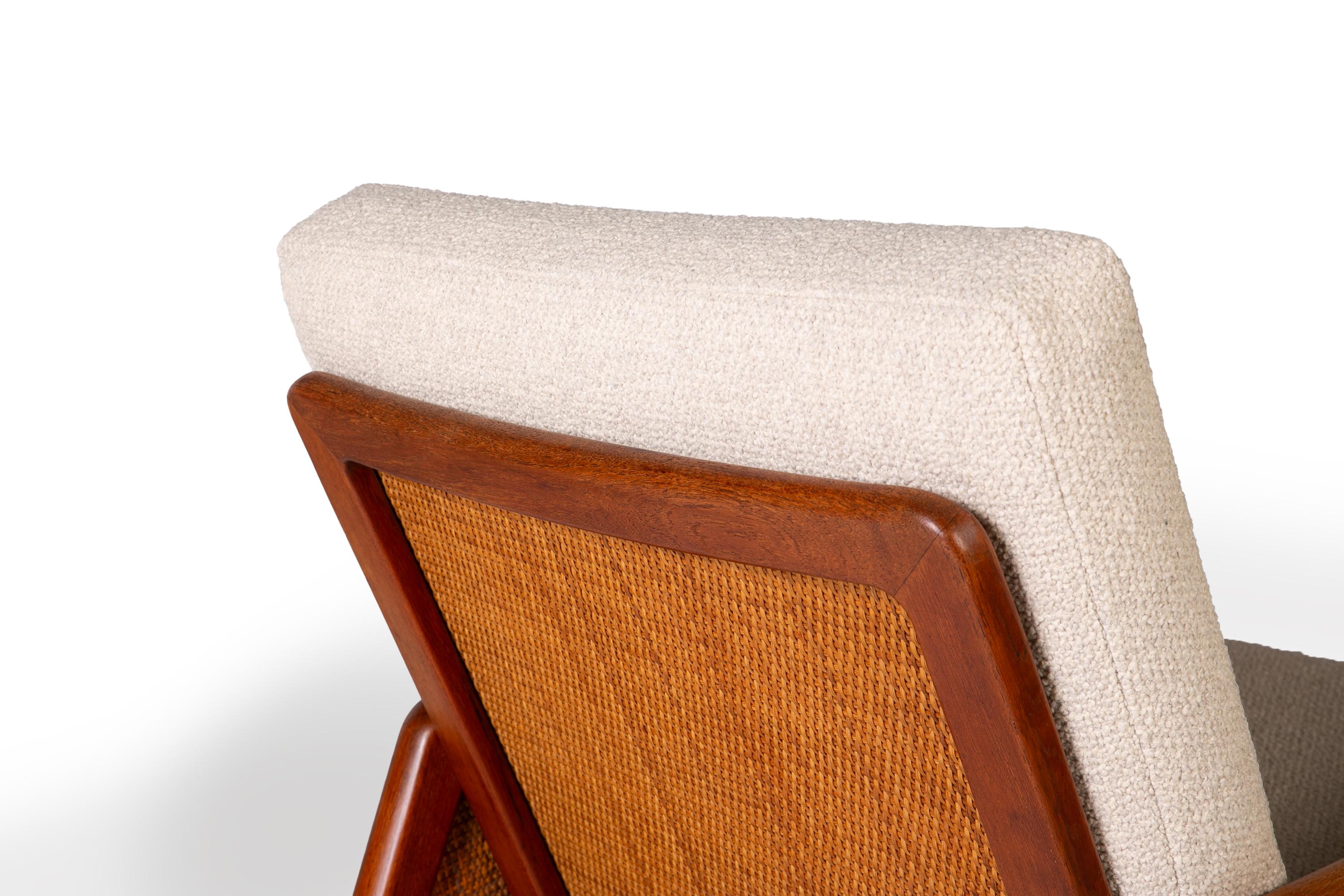 Hvidt & Molgaard sedie da salotto in rattan danese di metà secolo in teak in vendita 1