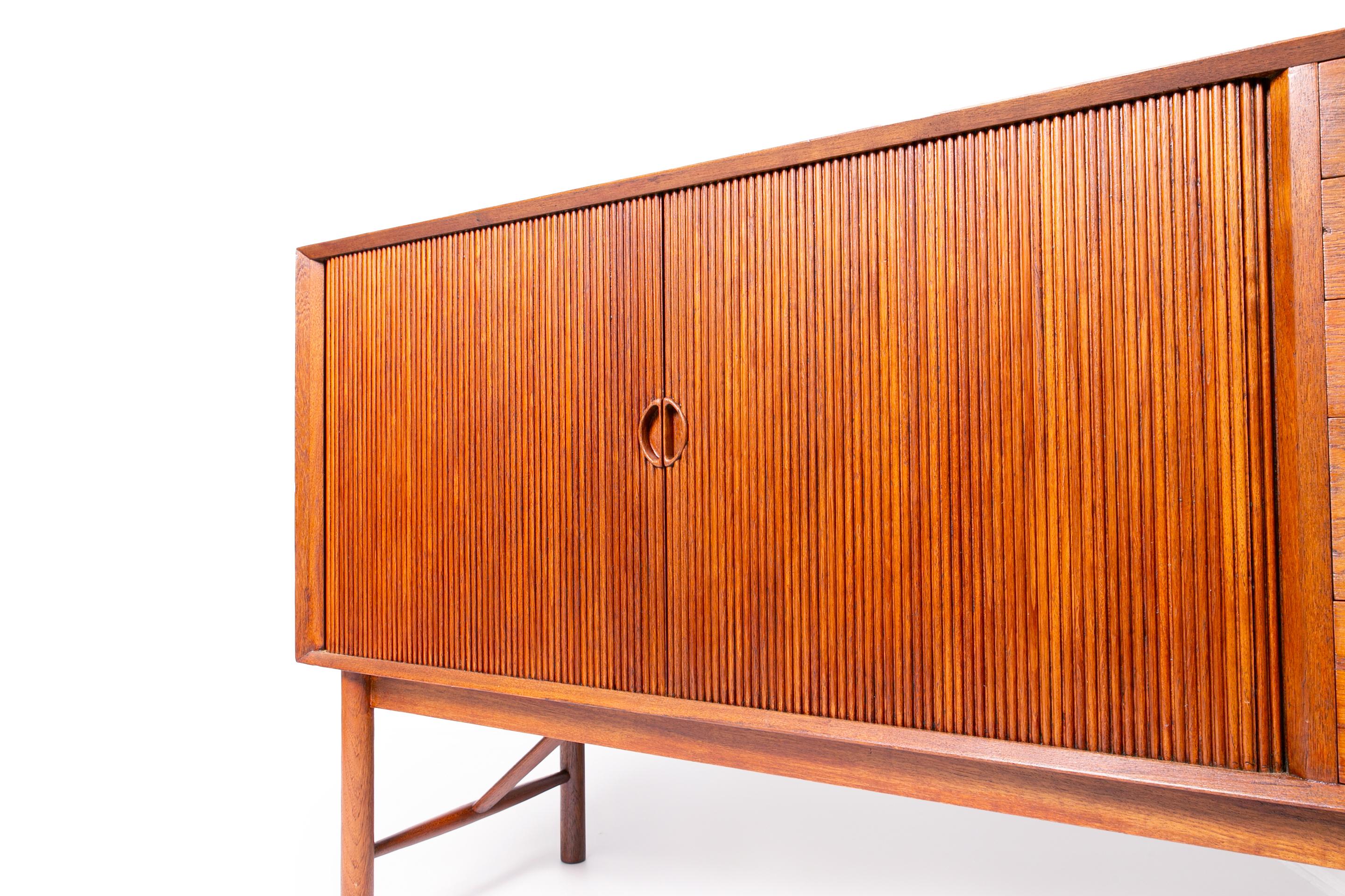 Hvidt & Molgaard teak sideboard For Sale 2