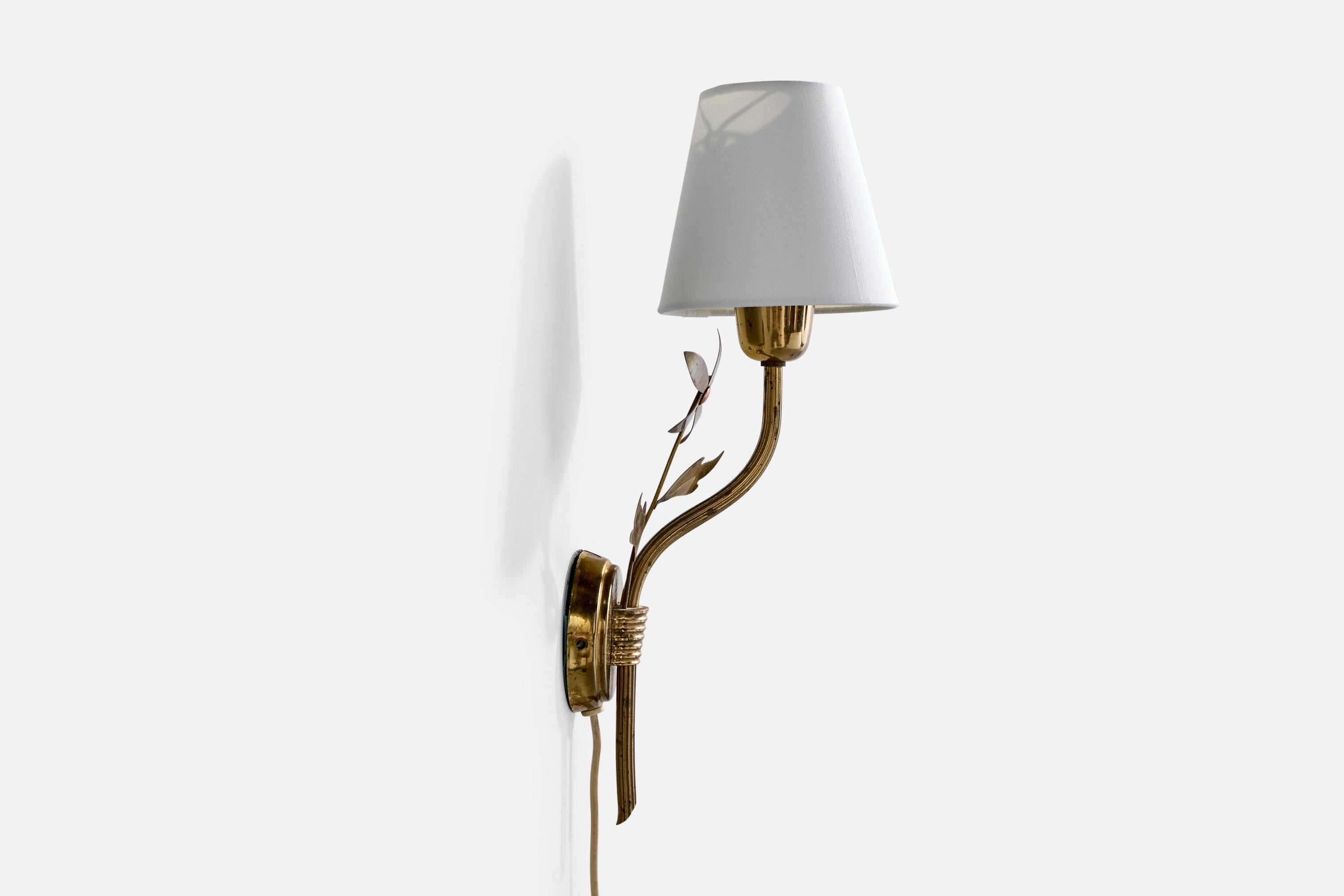 Høvik Verk, Wall Lights, Brass, Fabric, Norway, 1950s In Good Condition In High Point, NC