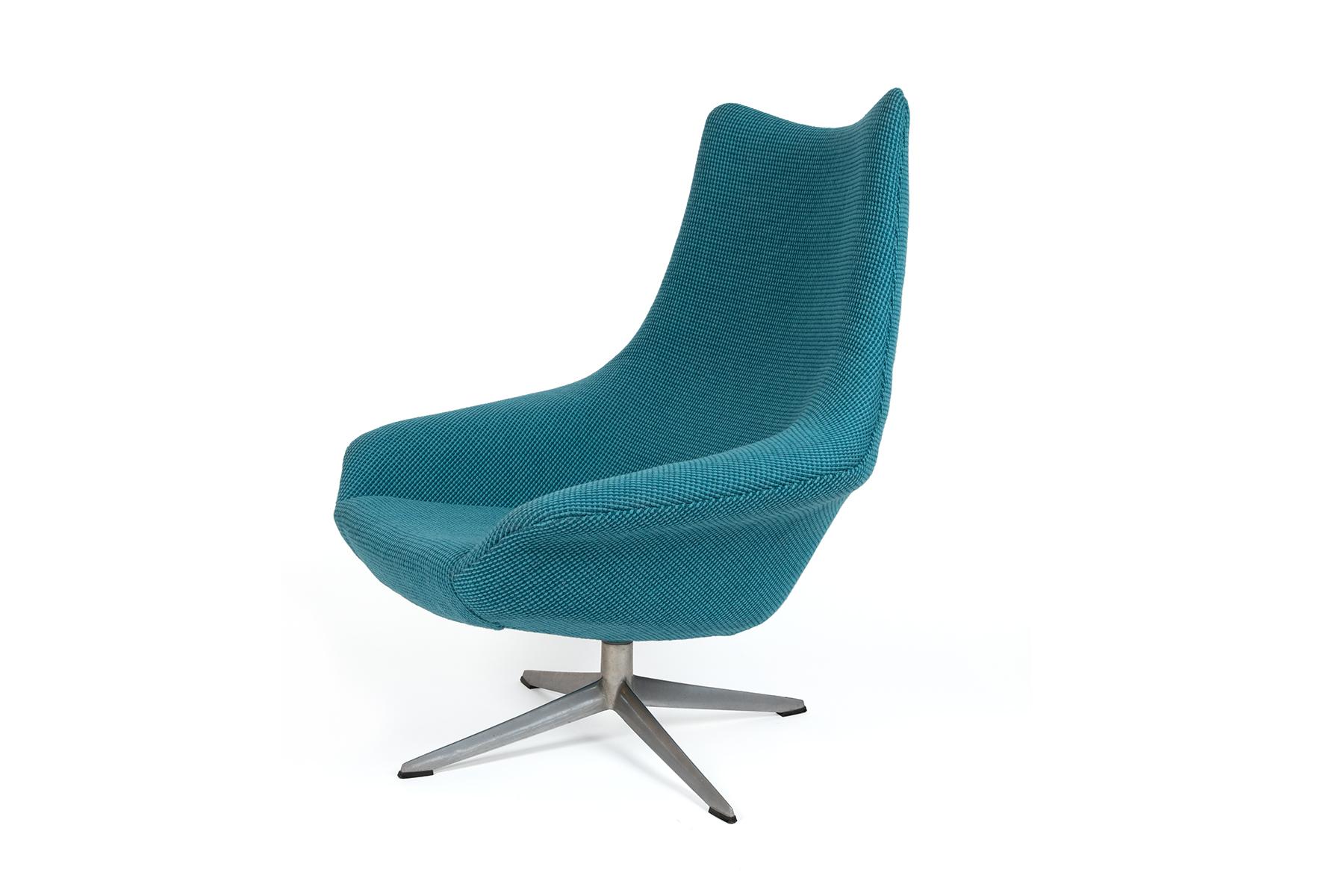 H.W. Klein for Bramin egg chair, circa late 1960s. This sculptural example swivels and has been newly upholstered in a Knoll Cato upholstery.