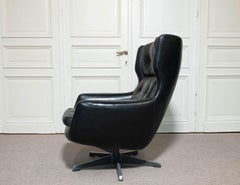 H.W. Klein for Bramin Møbler Black Leather Swivel Rocking Egg Chair, 1970s