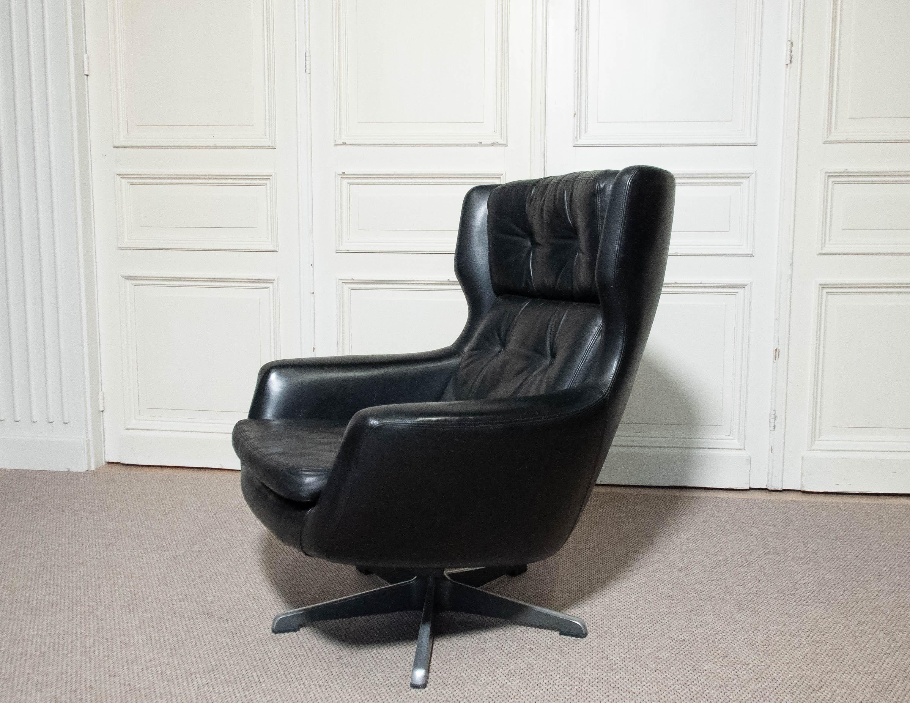 H.W. Klein für Bramin Møbler Schwarzer Leder-Schaukelstuhl, 1970er Jahre (Ende des 20. Jahrhunderts) im Angebot