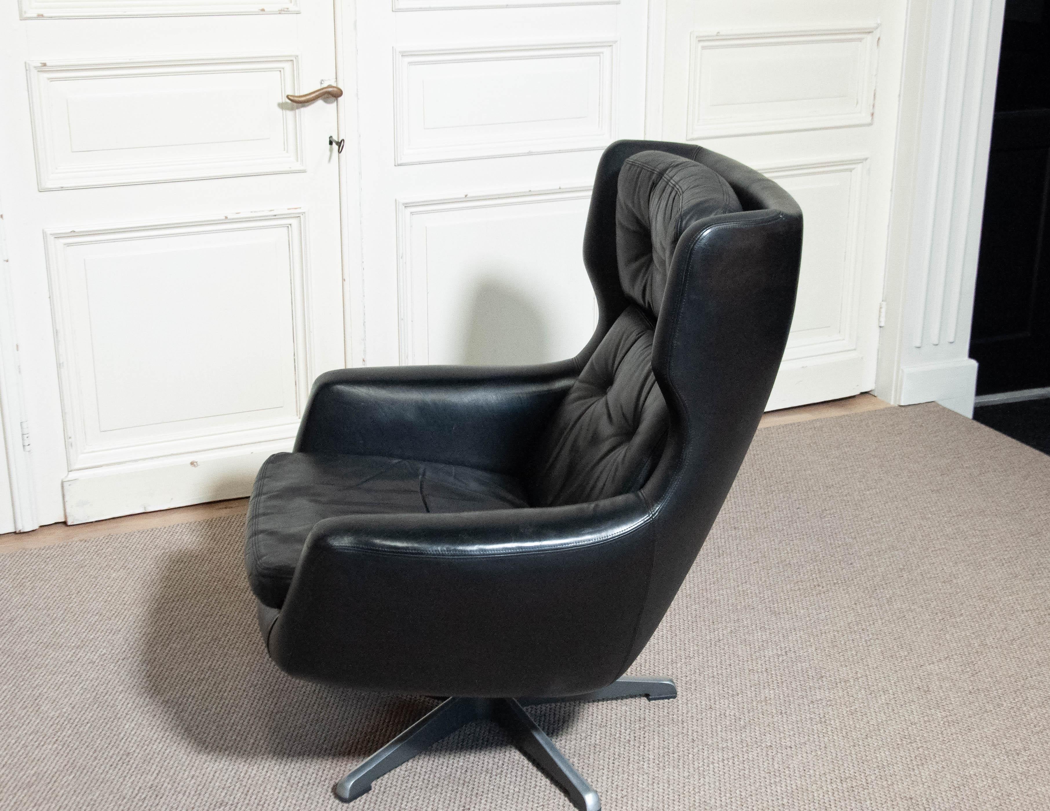 H.W. Klein für Bramin Møbler Schwarzer Leder-Schaukelstuhl, 1970er Jahre (Aluminium) im Angebot