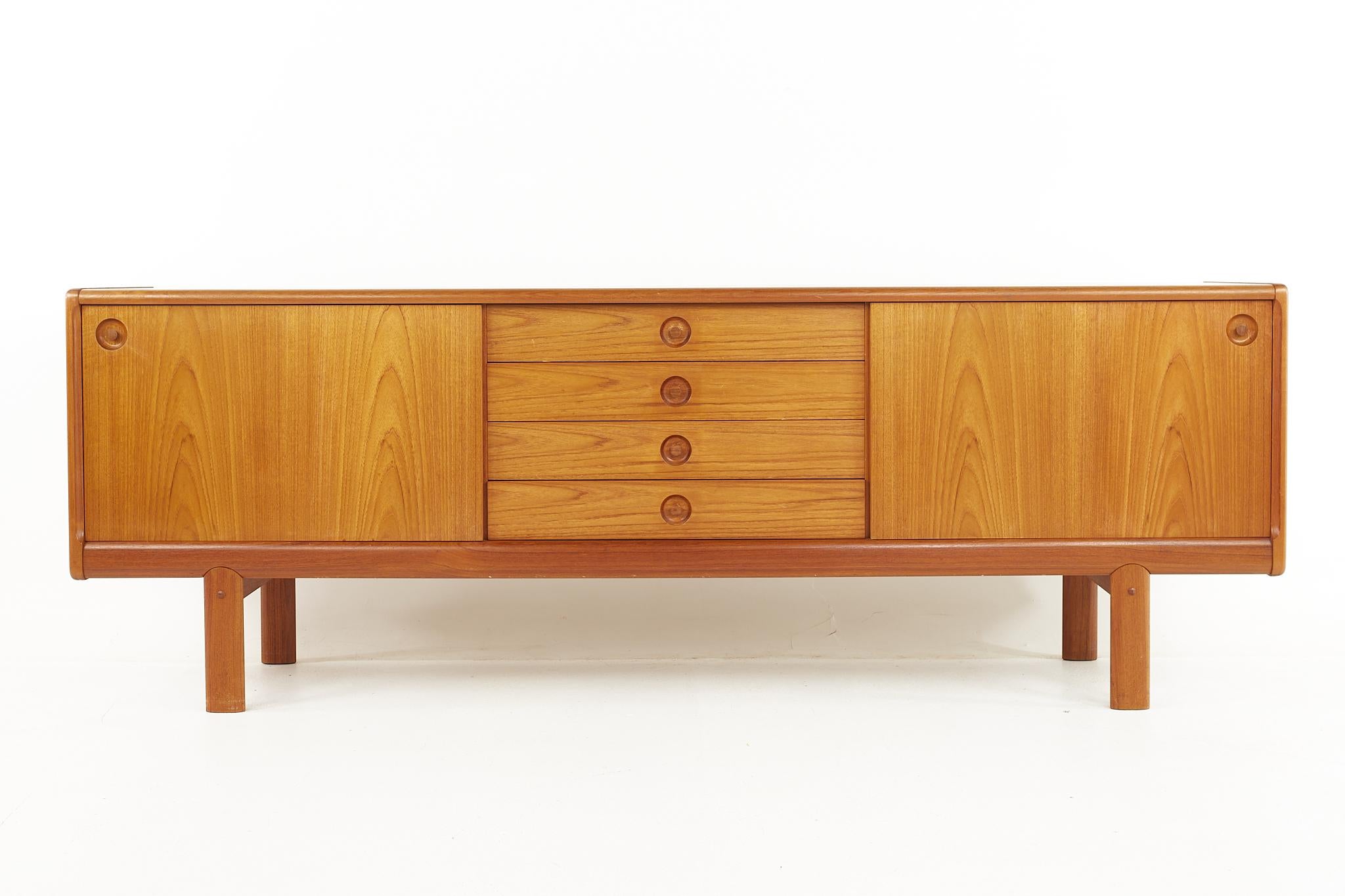 HW Klein for Bramin Møbler Mid Century Danish Teak Sideboard Credenza with Hutch 5