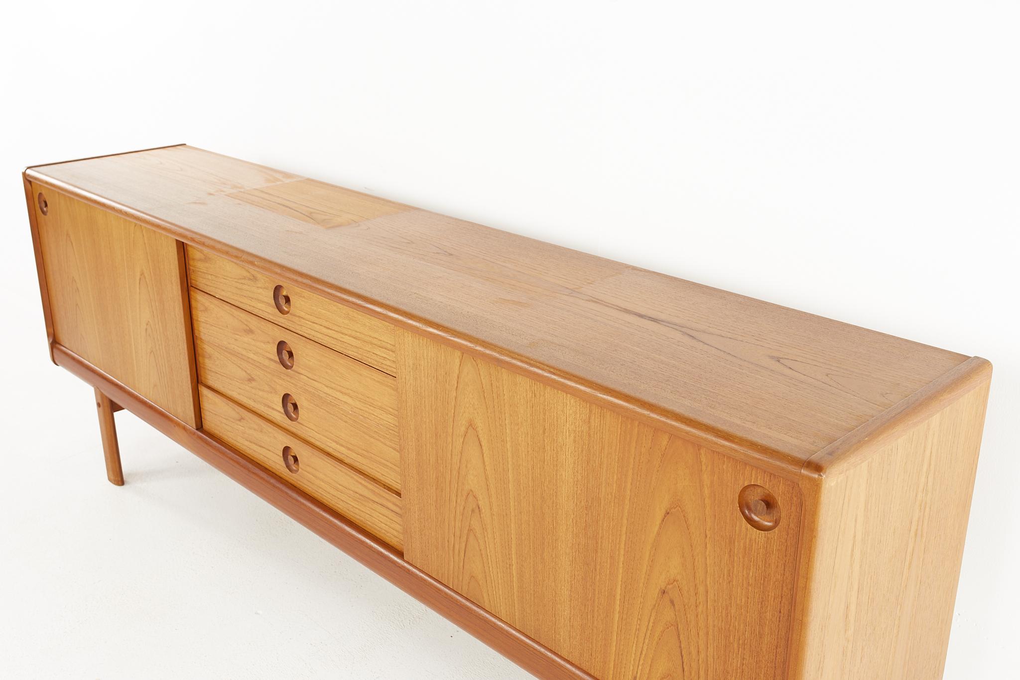 HW Klein for Bramin Møbler Mid Century Danish Teak Sideboard Credenza with Hutch 7