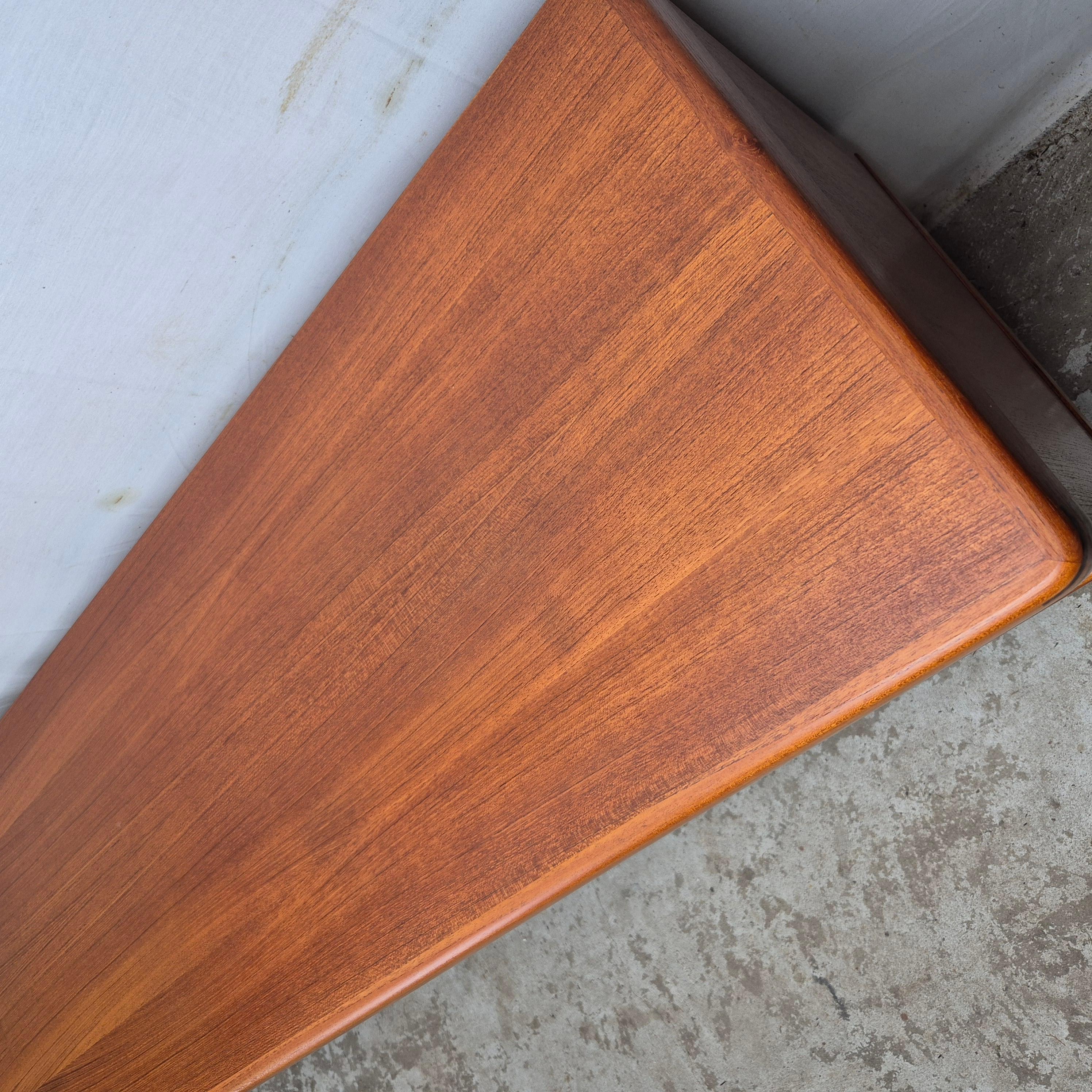 H.W. Klein for Bramin Mid Century Vintage Danish sideboard 60s 9