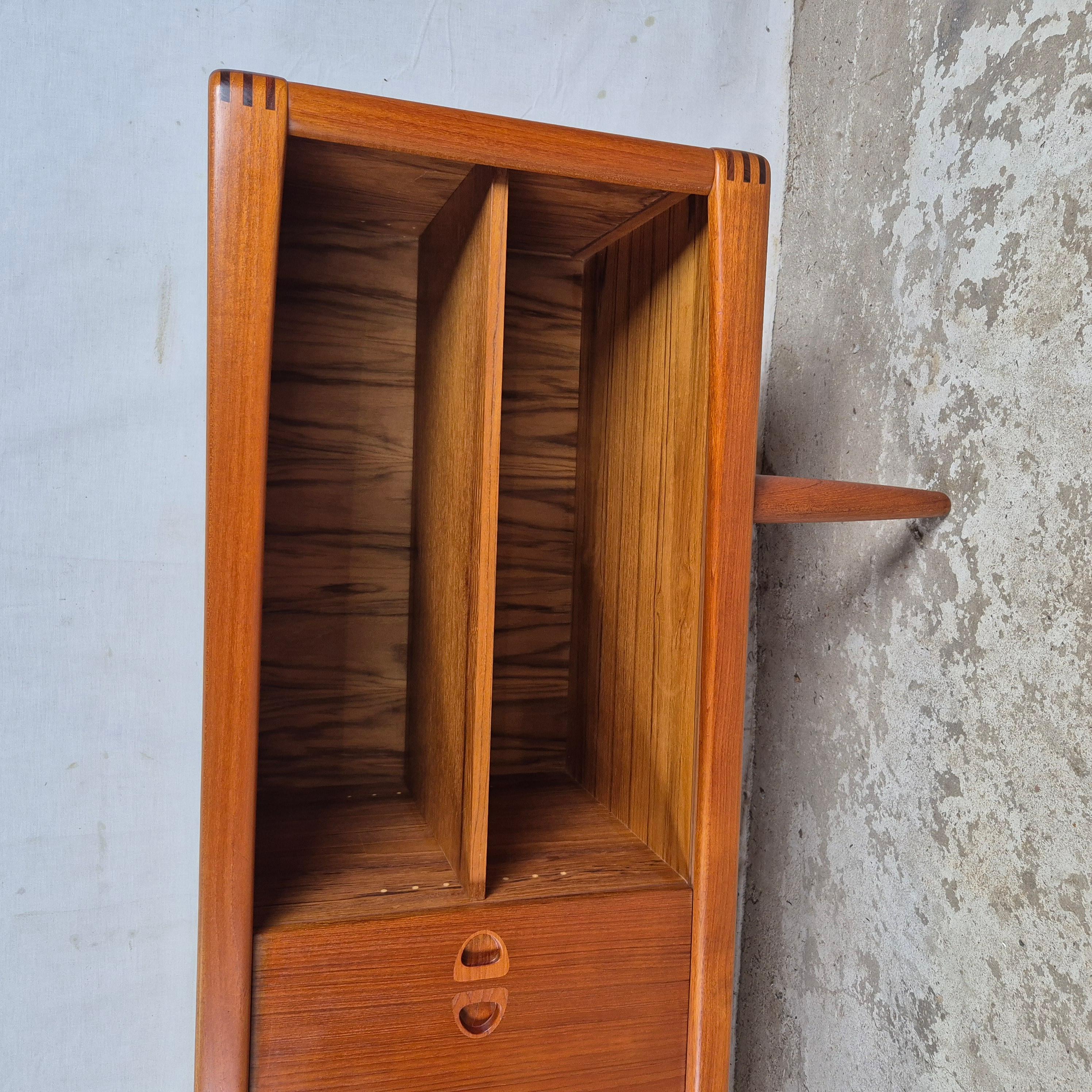 H.W. Klein for Bramin Mid Century Vintage Danish sideboard 60s 10