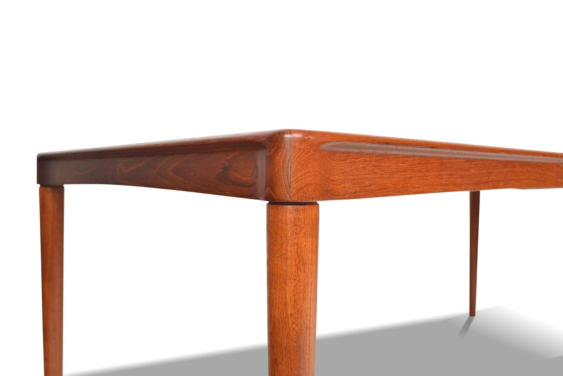 Origin: Denmark
Designer: H.W. Klein
Manufacturer: Bramin
Era: 1960s
Materials: Teak
Measurements: 53? long (closed), 77? long (with leaf) x 35.5? wide x 28.5? tall

Condition:
In excellent original condition.