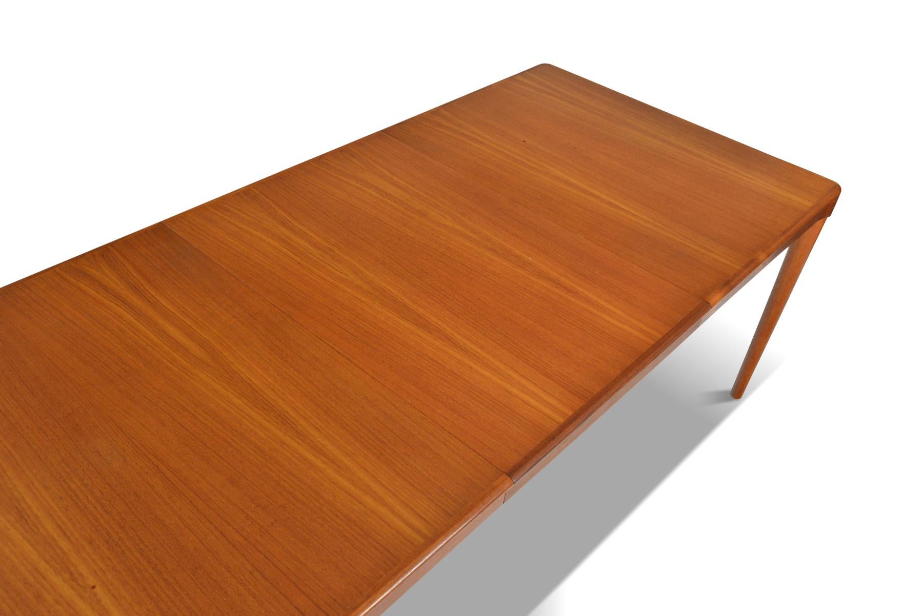 H.W. Klein Recangular Teak Dining Table In Excellent Condition In Berkeley, CA