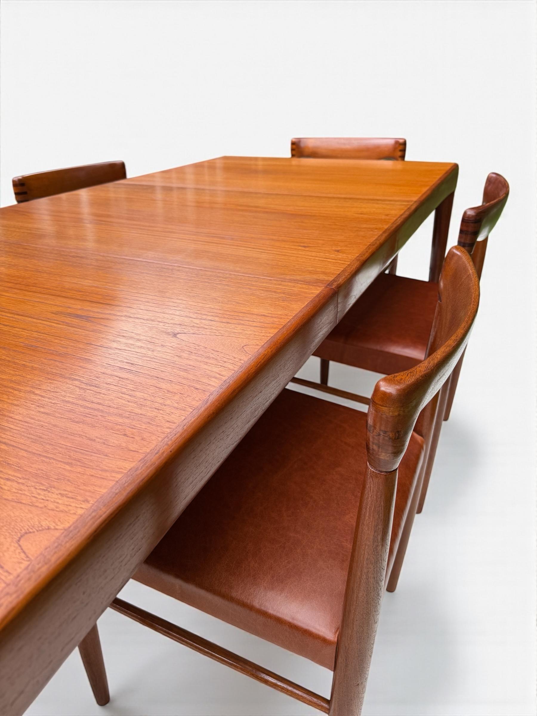 H.W. Klein Teak & Cognac Leather Dining Set for Bramin, Denmark 1960's For Sale 6