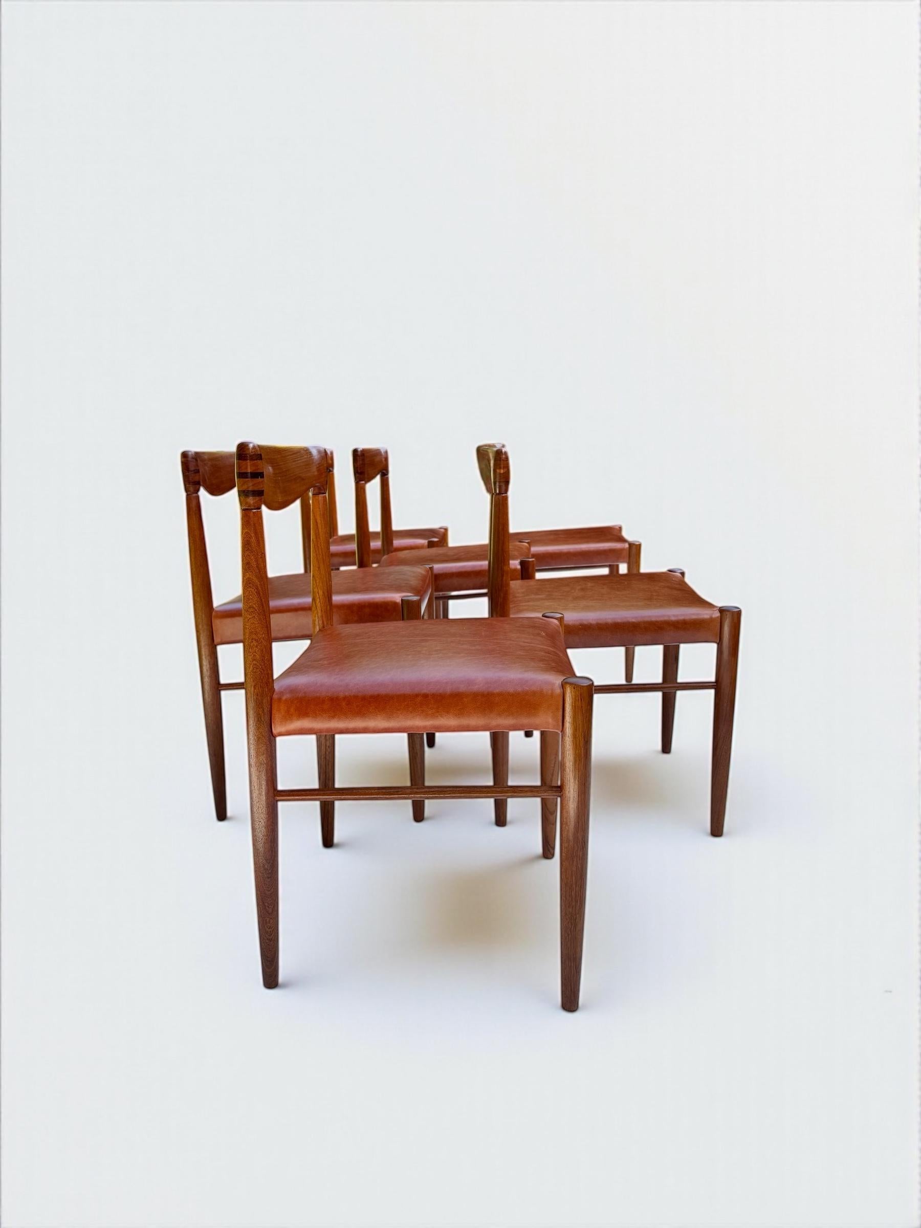 H.W. Klein Teak & Cognac Leather Dining Set for Bramin, Denmark 1960's In Good Condition For Sale In London, GB
