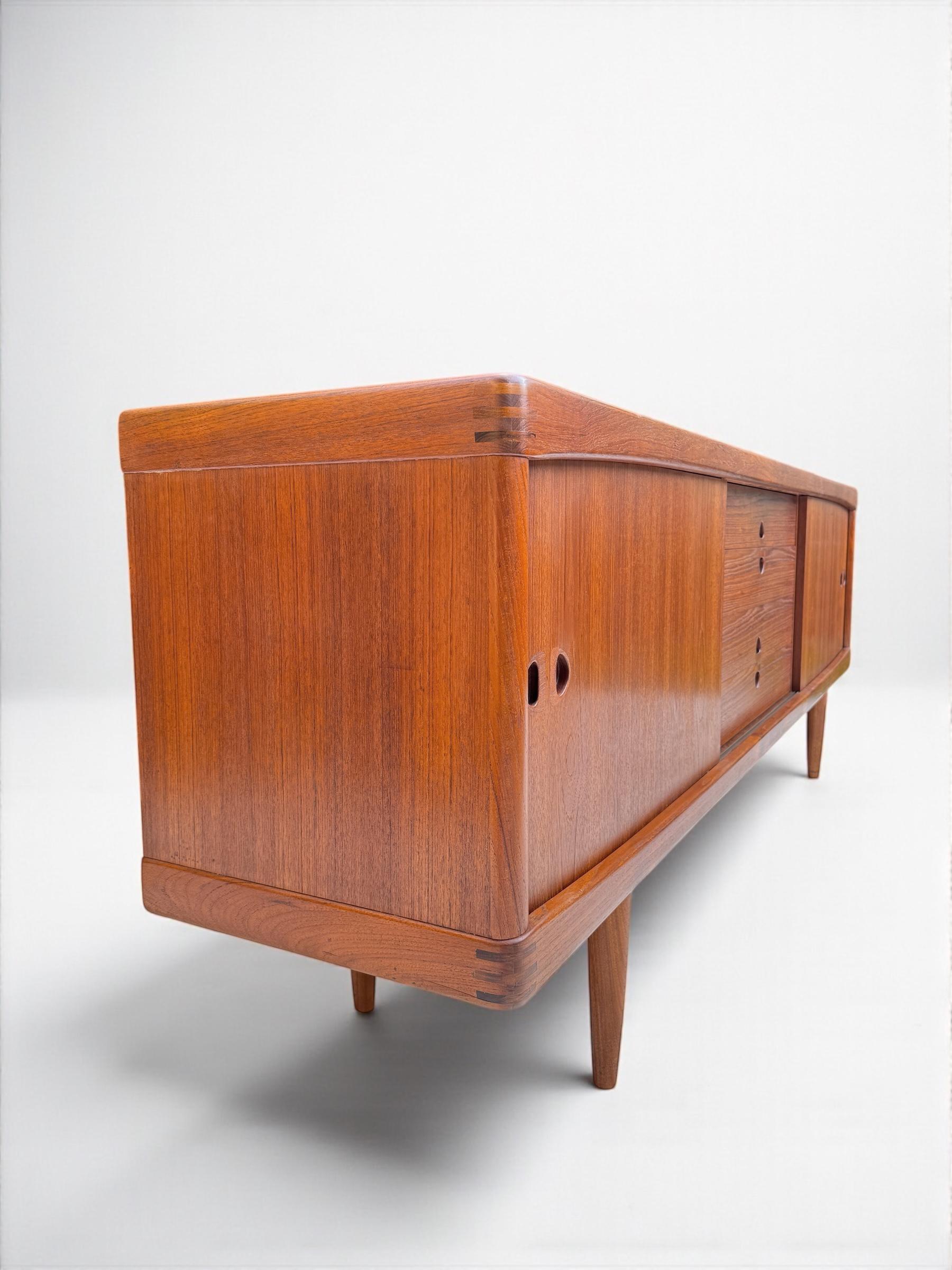 Hand-Crafted H.W. Klein Teak Sideboard for Bramin, Denmark 1960's For Sale