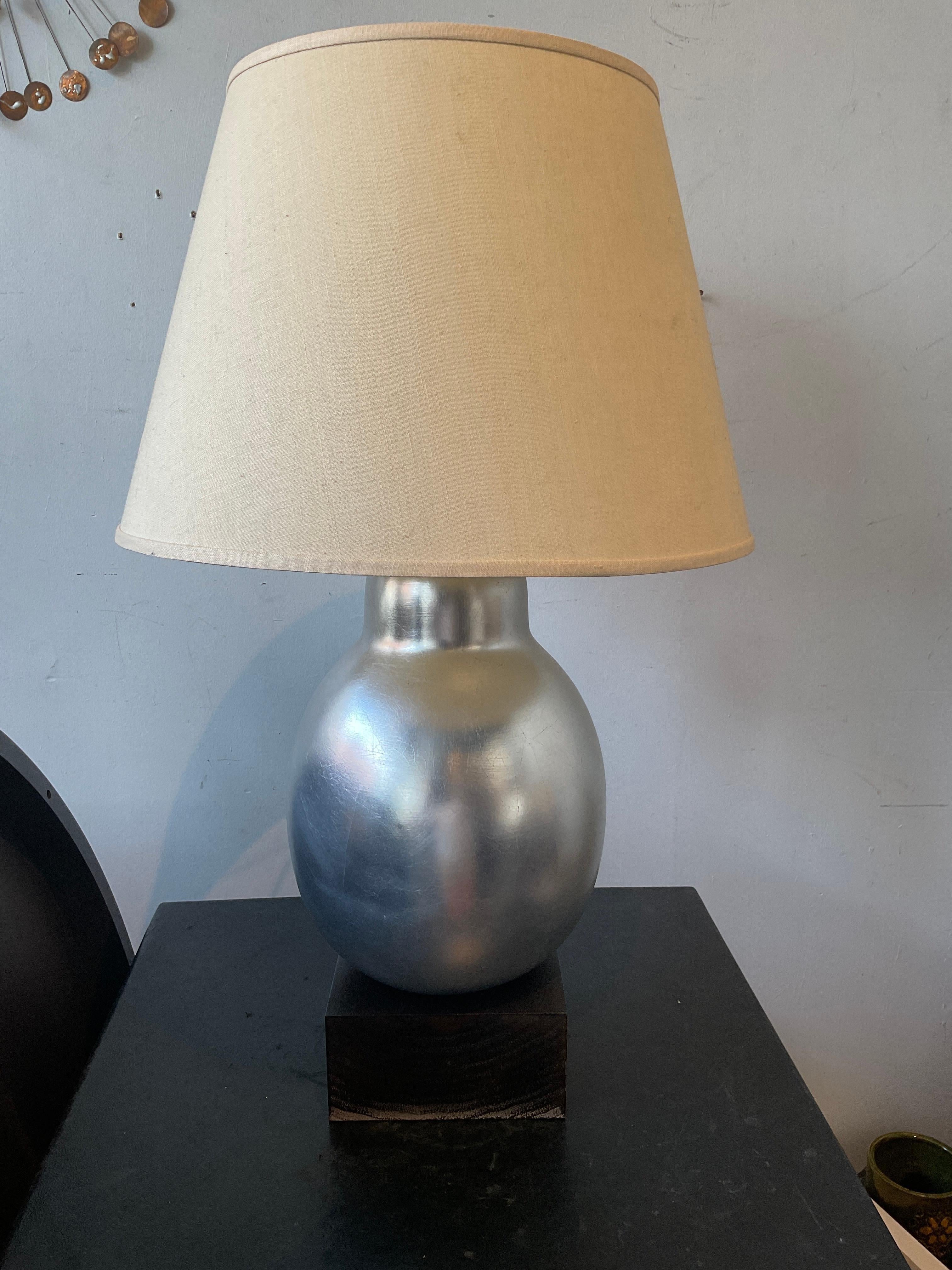 XXI secolo e contemporaneo Lampade a foglia d'argento Hwang Bishop in vendita