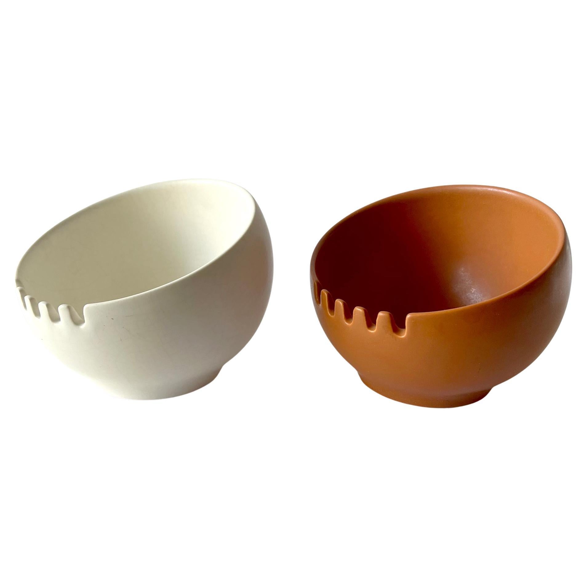 American Hyalyn Pair of Ceramic Mid Century Modern Ball Ashtrays For Sale
