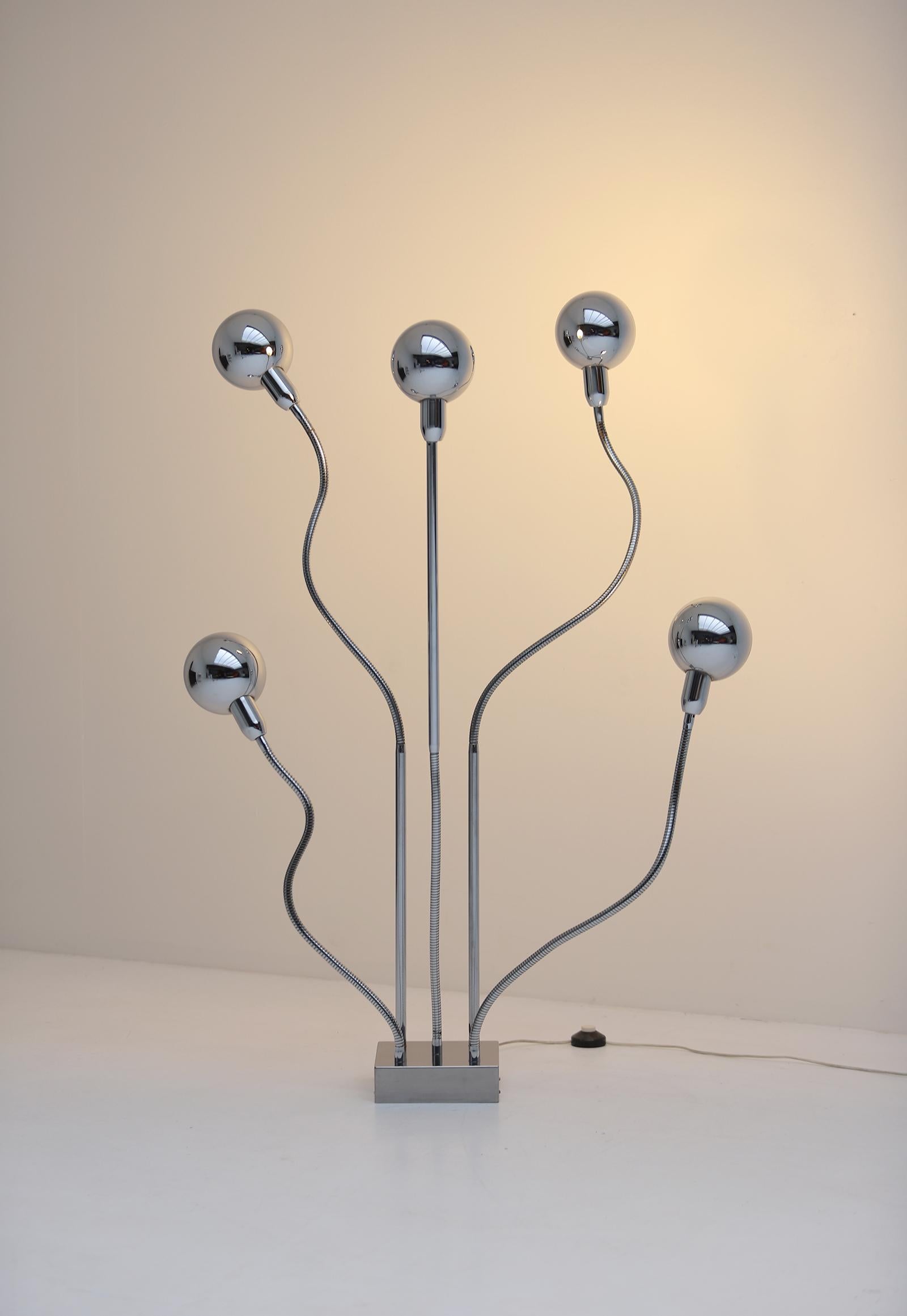 French  Hydra chrome floor / table lamp by Pierre Folie for Jaques Charpentier 1969 For Sale