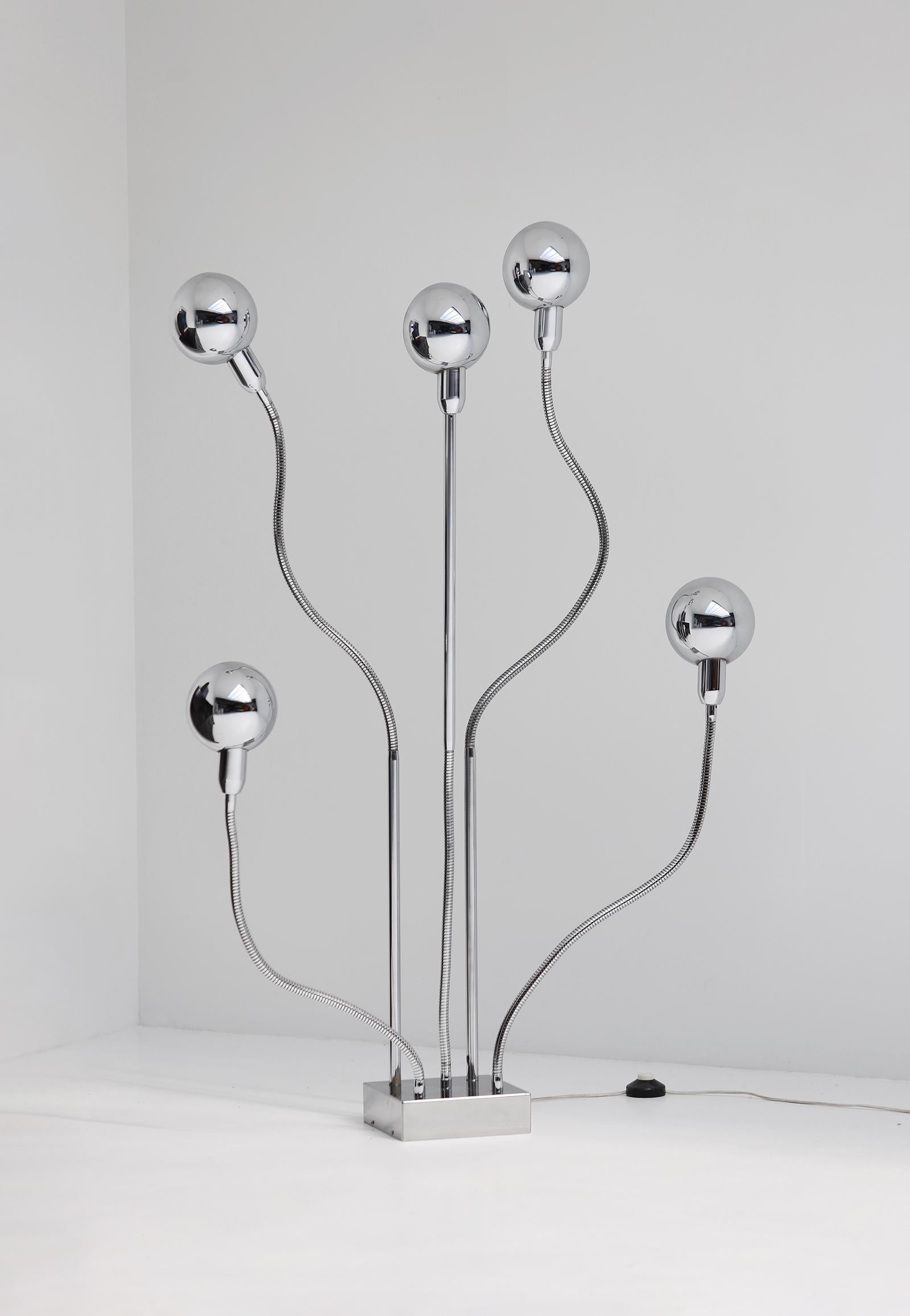 Hydra chrome floor / table lamp by Pierre Folie for Jaques Charpentier 1969 For Sale 2