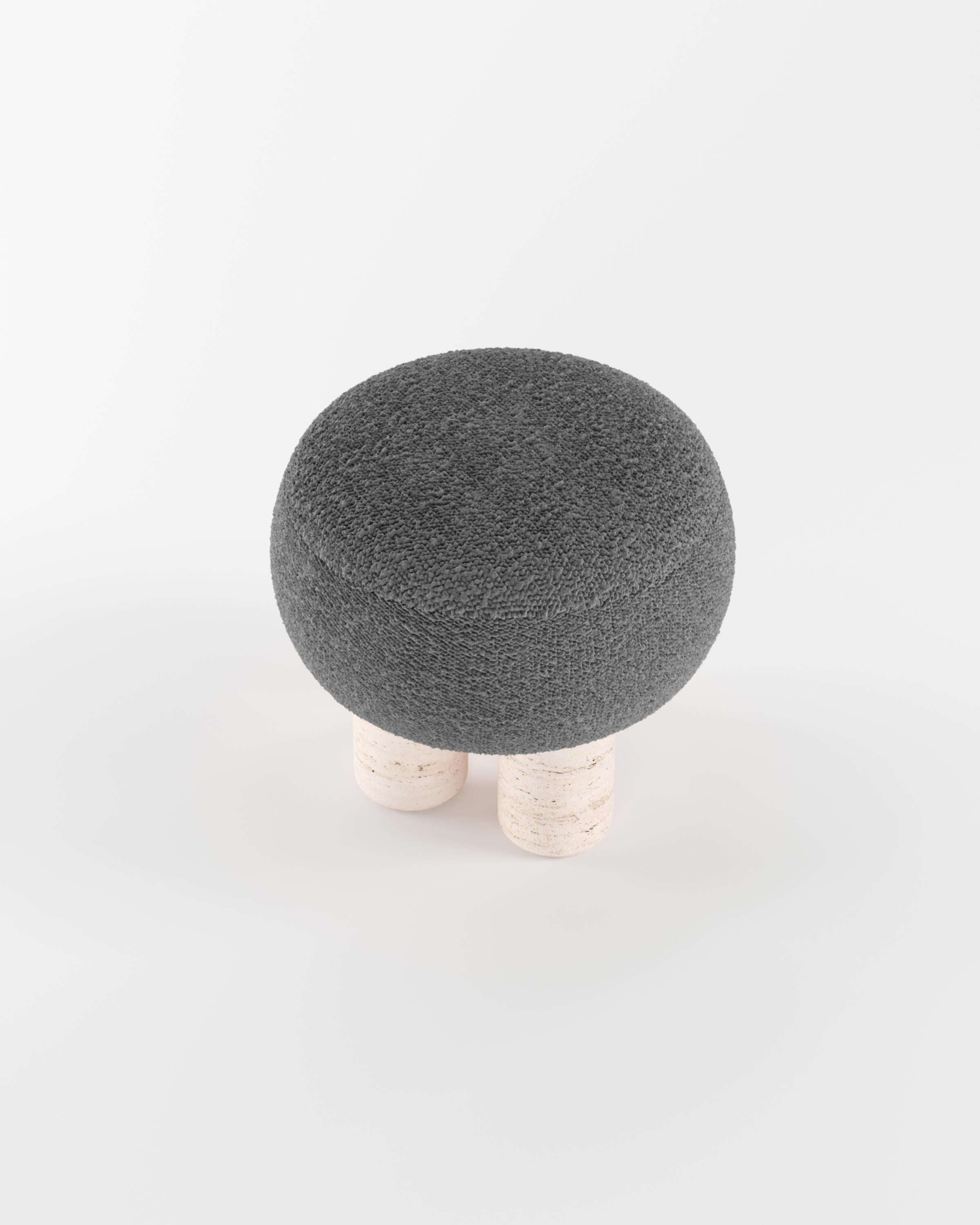 XXI secolo e contemporaneo Sgabello Hygge Designed by Saccal Design House Boucle Charcoal Grey Travertino in vendita