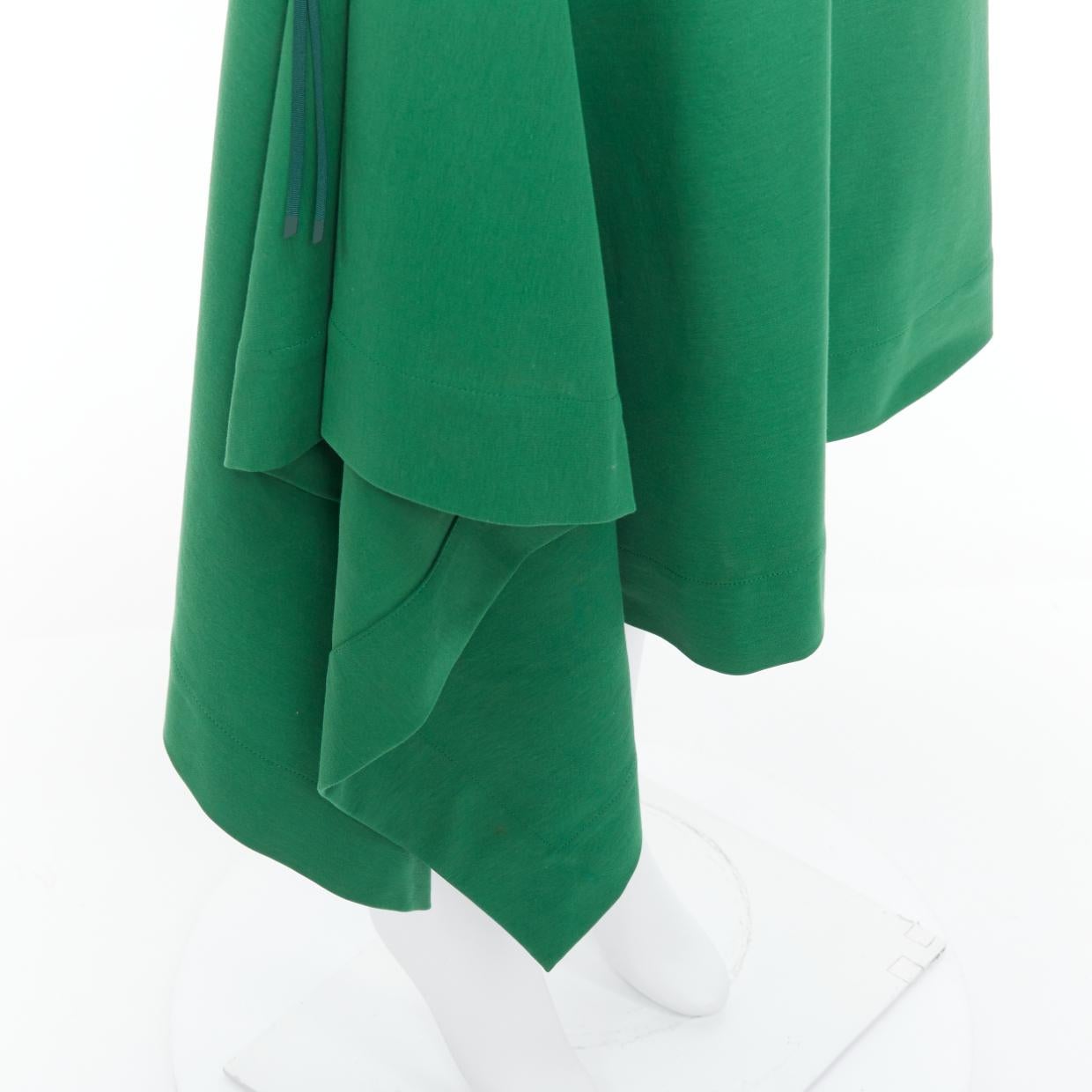 HYKE Grüner Baumwollpullover Pullover mit asymmetrischem Saum Rock Set JP2 M im Angebot 5