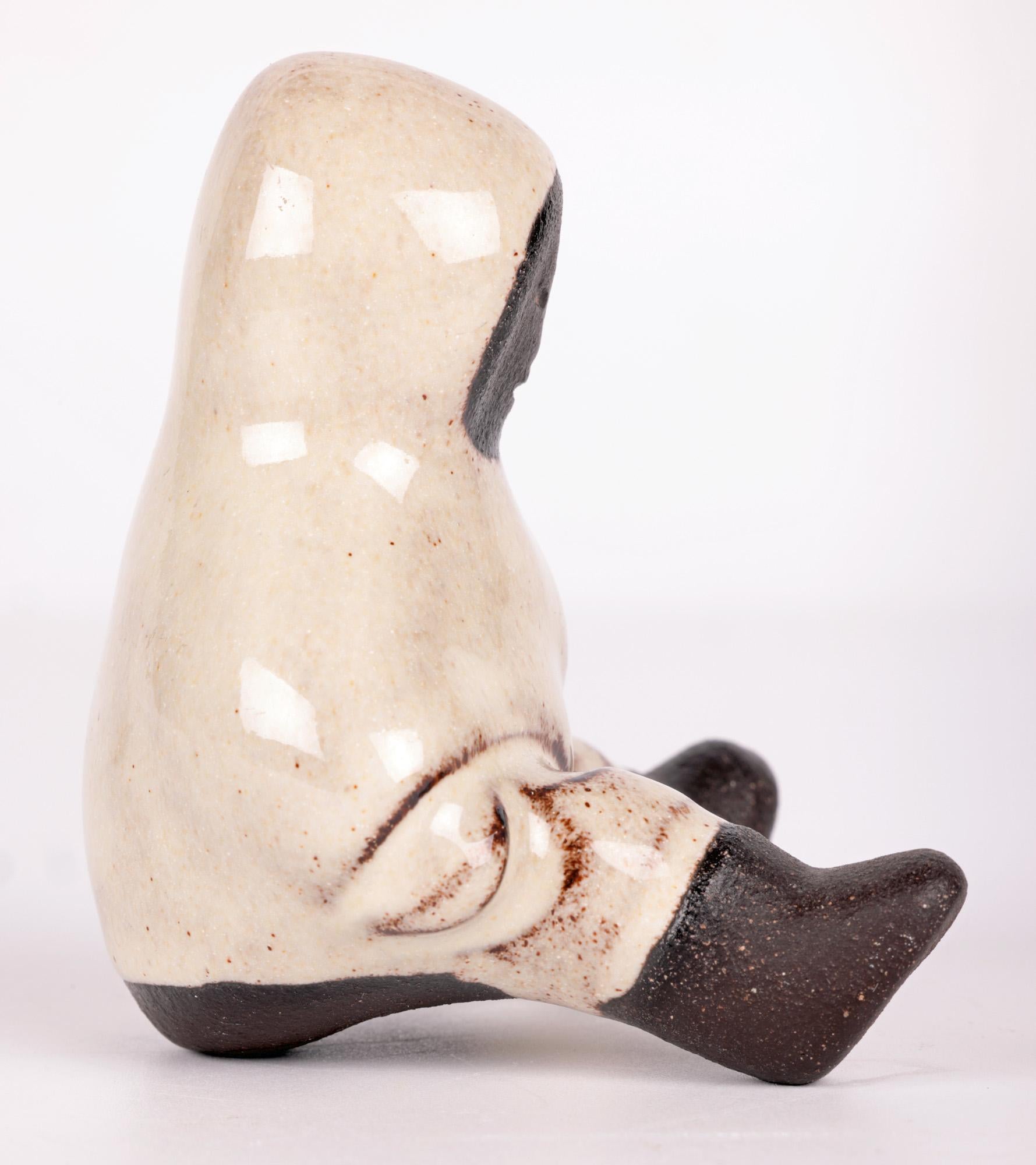 Milieu du XXe siècle Figure Eskimo en poterie danoise d'art du milieu du siècle en vente