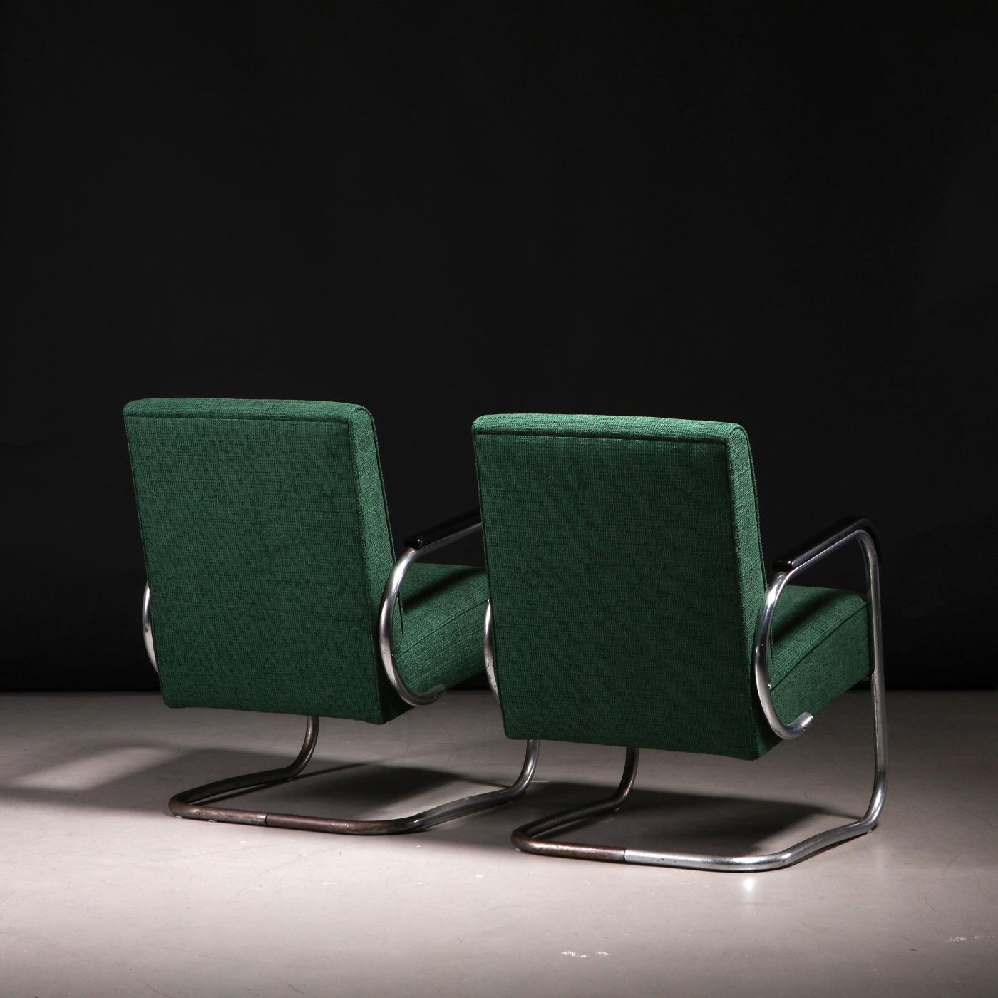 Milieu du XXe siècle Fauteuils cantilever Bauhaus «EK32 » de Hynek Gottwald en tissu vert, 1935 en vente