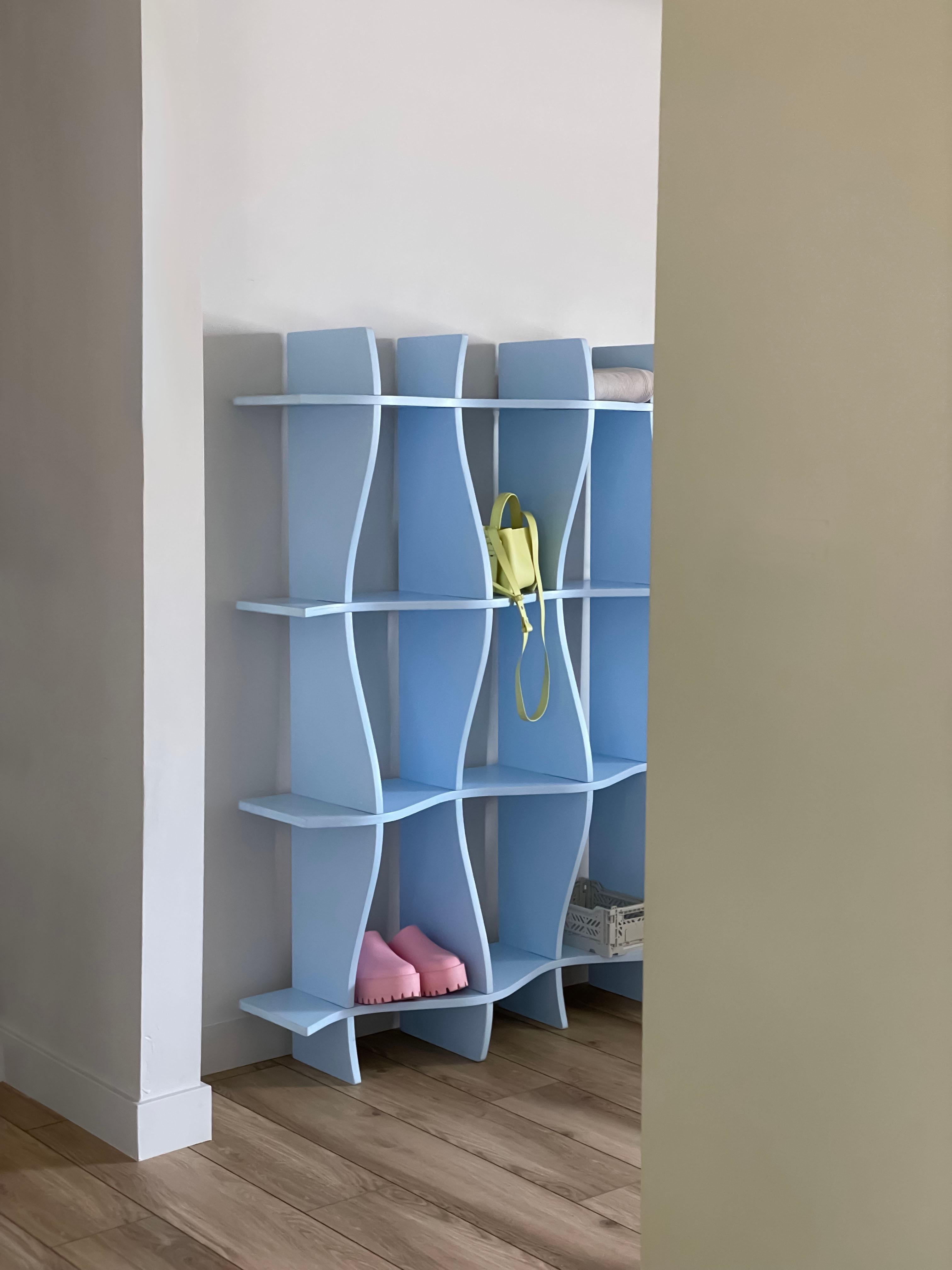 wavy corner shelf