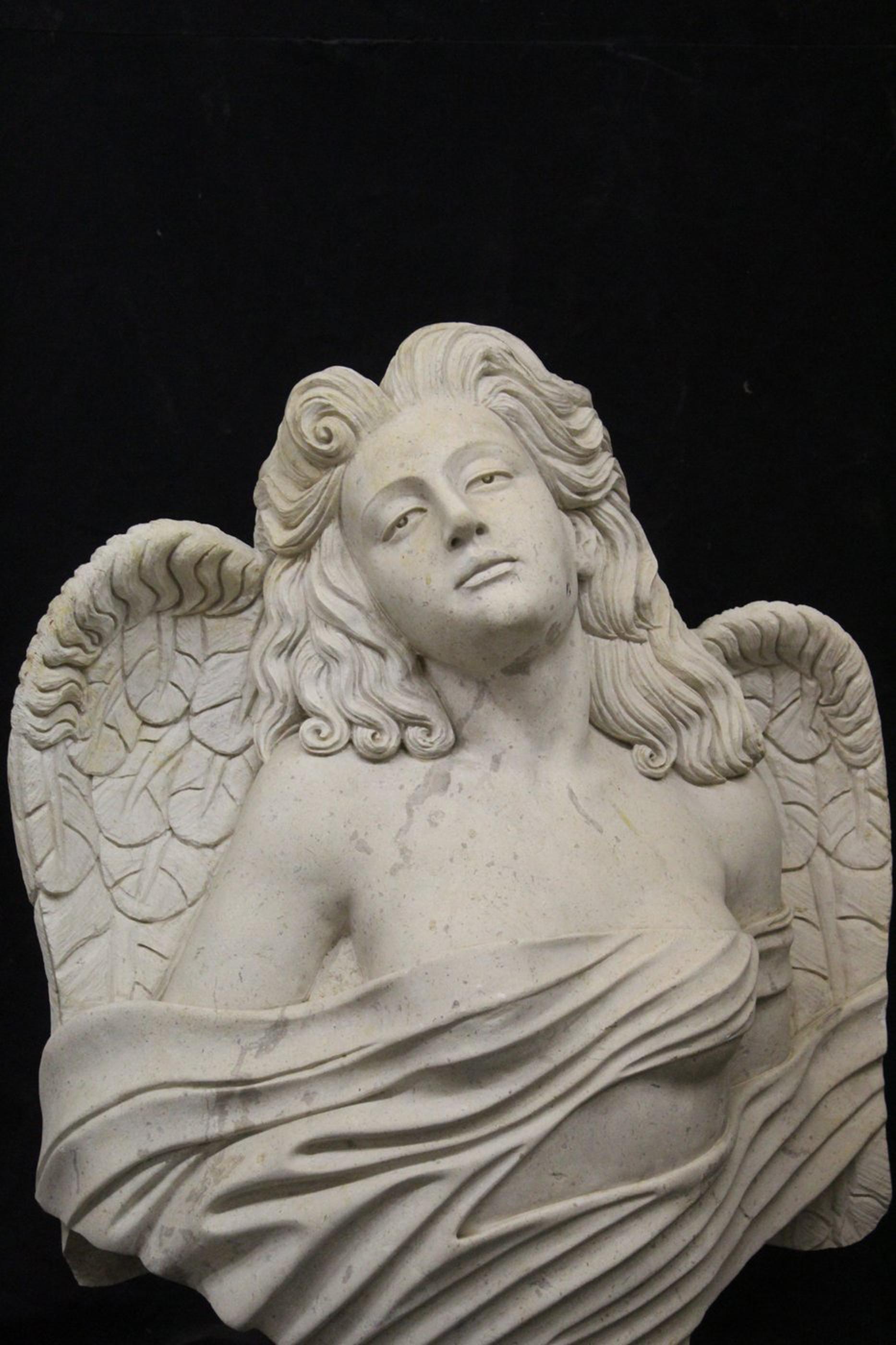 Mid 20th Century Hypnose Figurative Woman Angel Sculpture White Marble In Good Condition For Sale In Rome, IT