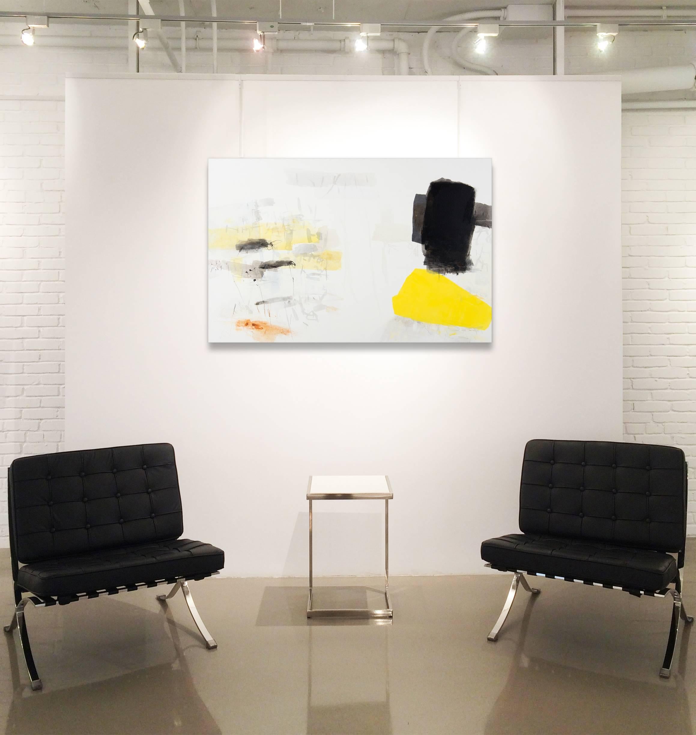 « Abstract Alchemy n°1 » - Peinture abstraite en noir et blanc avec jaune - Painting de Hyunmee Lee