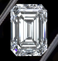 I FLAWLESS CLARITY GIA Certified 2.50 Emerald Cut Diamond Ring