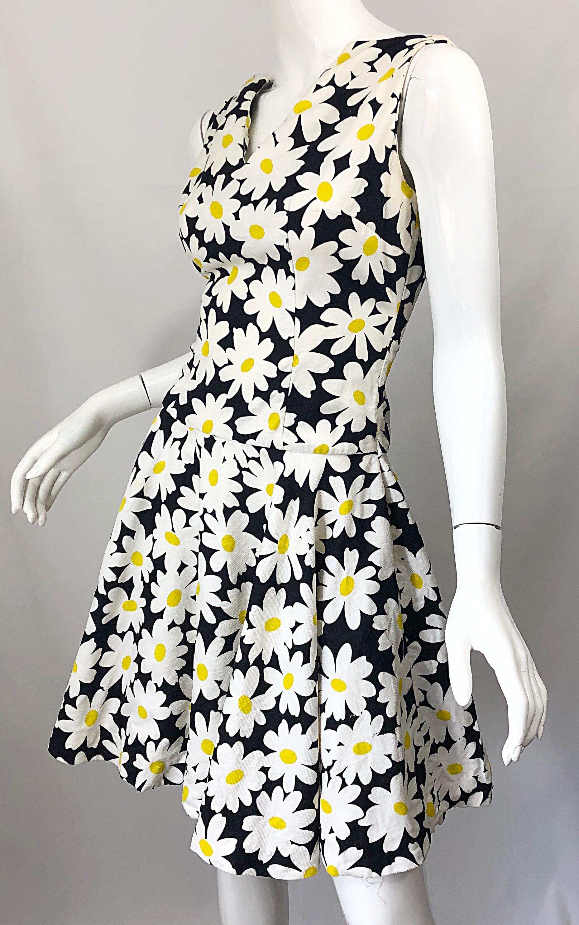 Beige I Magnin 1960s Black and White Daisy Print Pique Cotton Vintage 60s A Line Dress For Sale