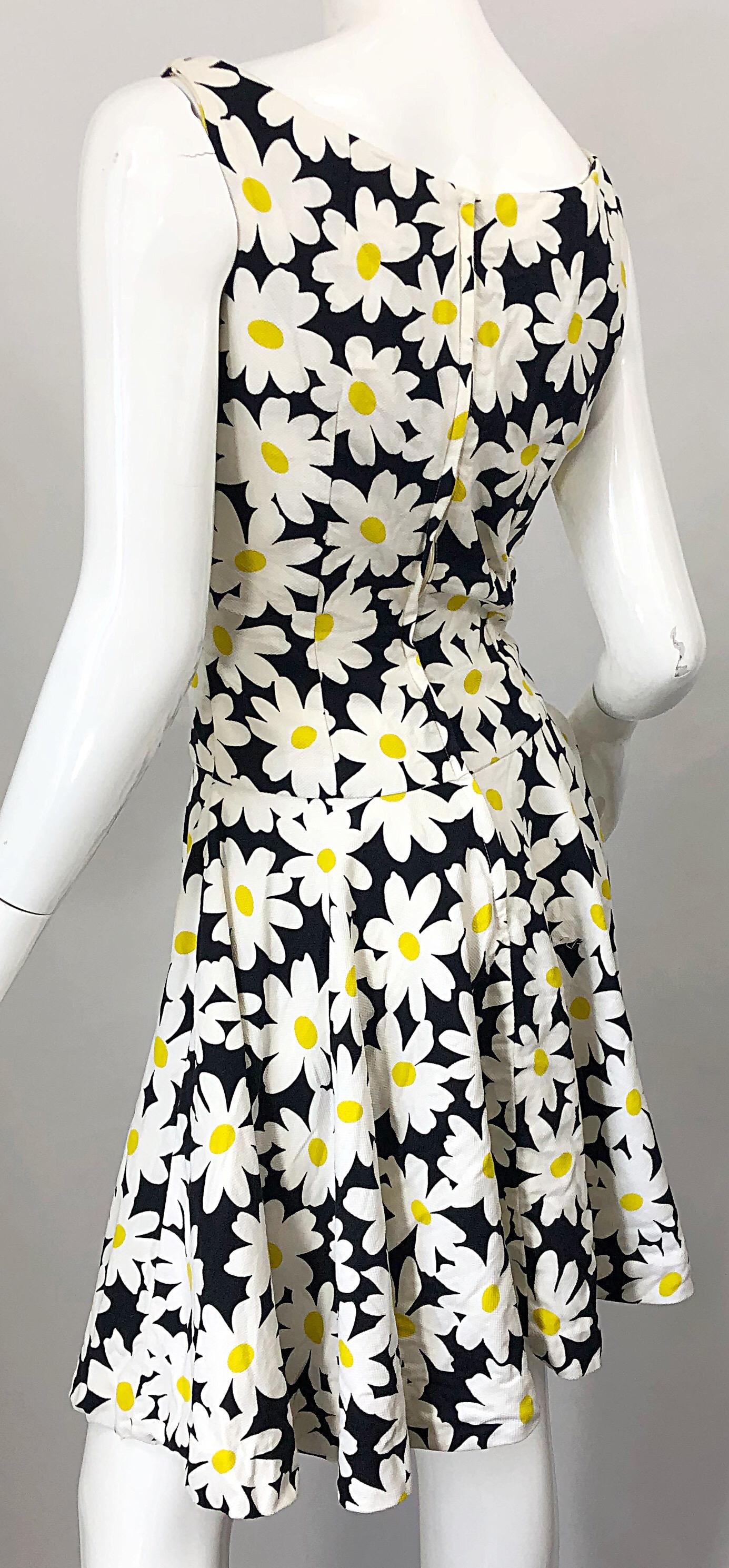 Women's I Magnin 1960s Black and White Daisy Print Pique Cotton Vintage 60s A Line Dress For Sale
