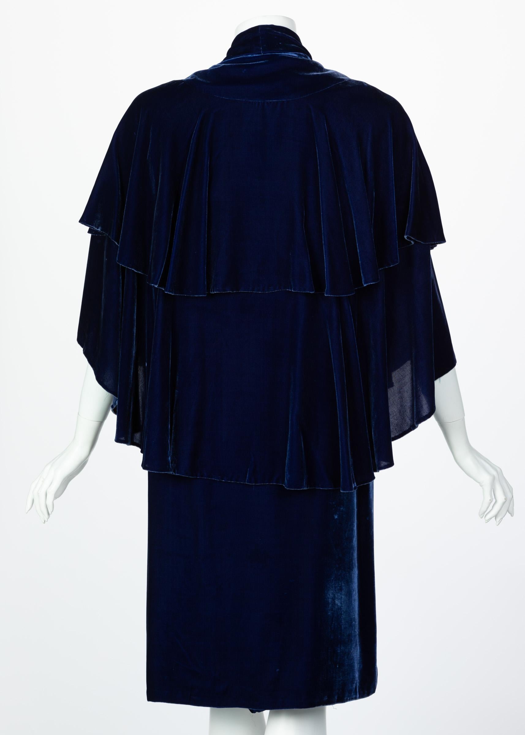 I Magnin & Co. Blue Silk velvet Evening Cape Coat, 1930s For Sale 2
