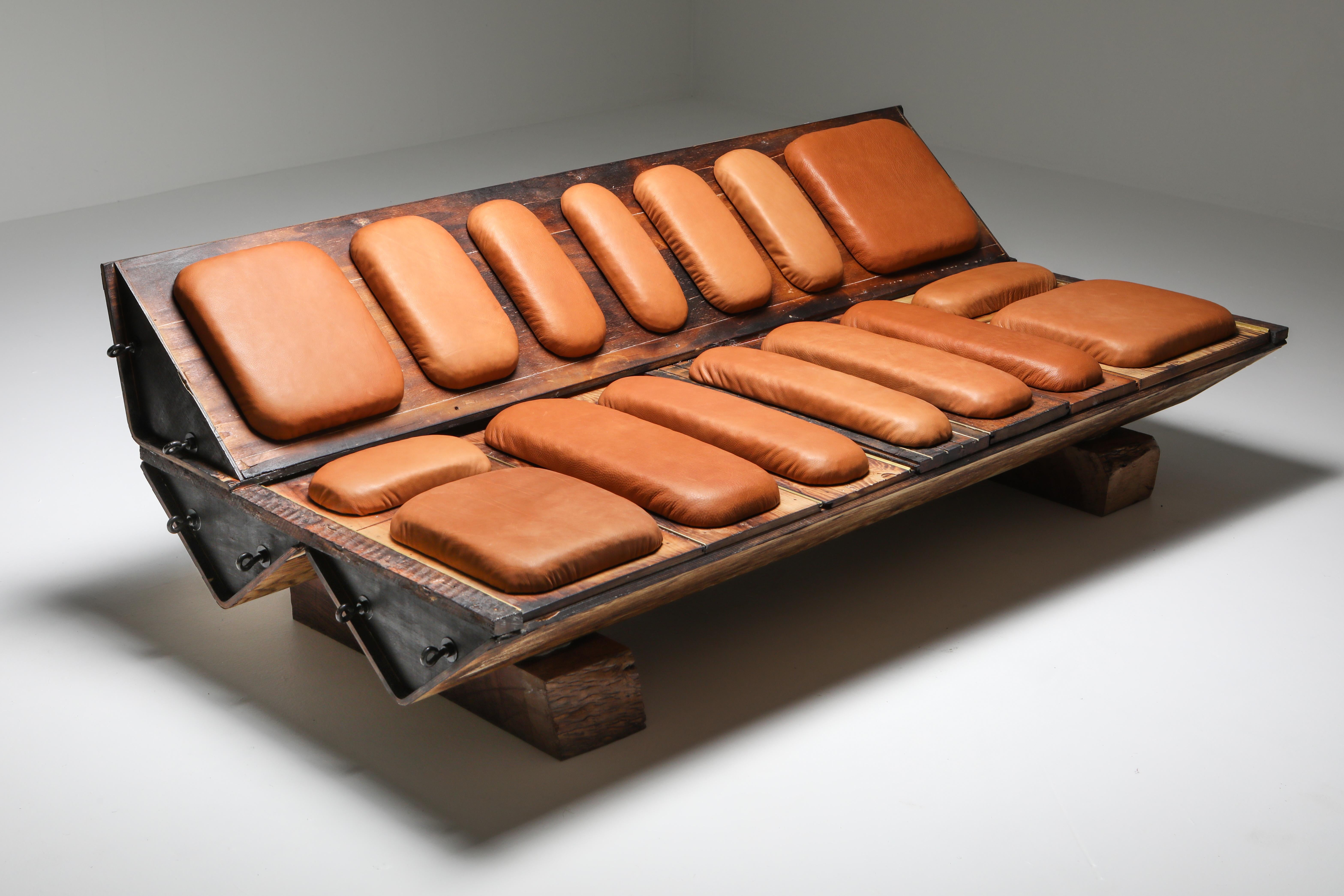 Belge Banc d'assemblage « I Studebaker » avec éléments en bois et en cuir, Lionel Jadot en vente