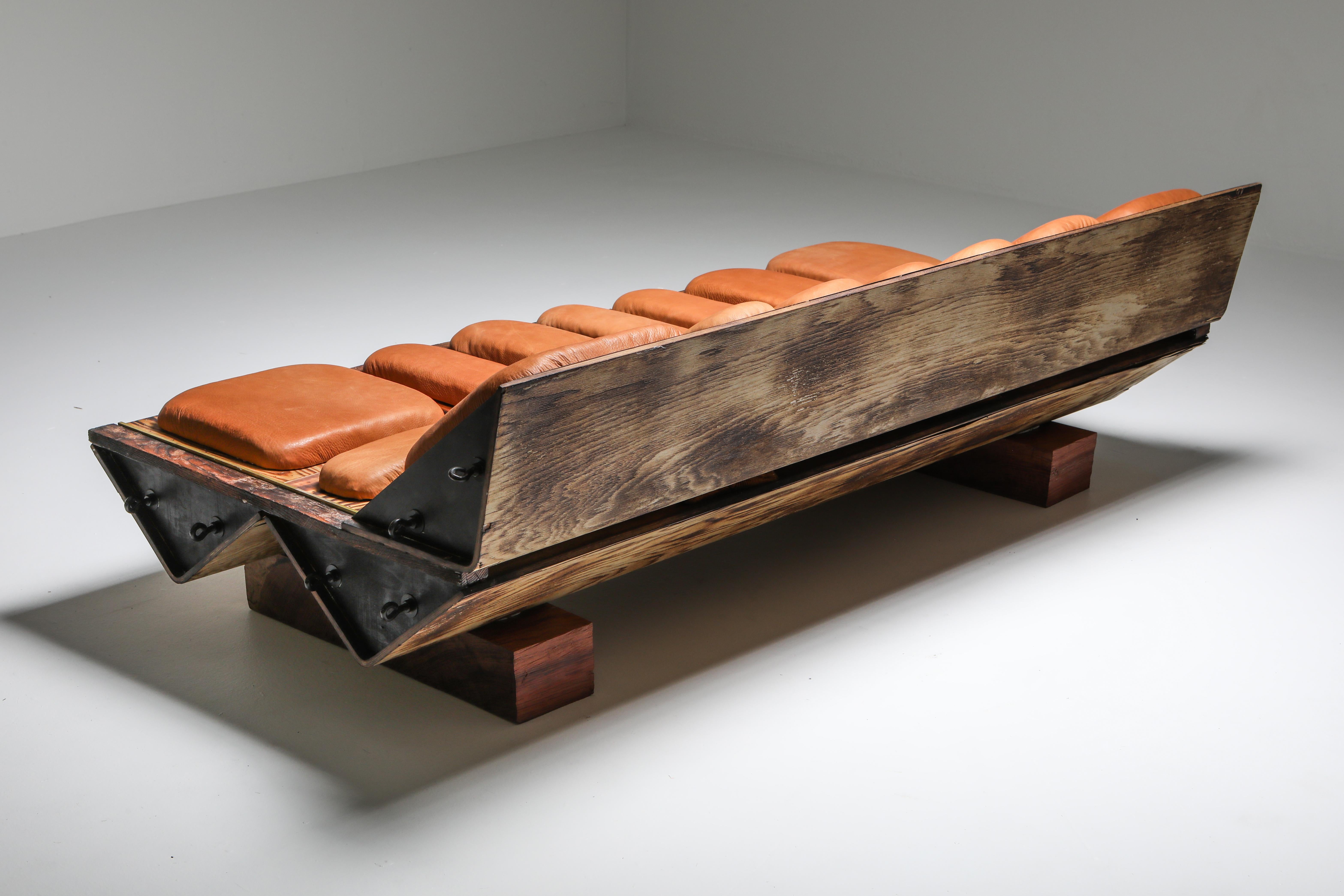 Banc d'assemblage « I Studebaker » avec éléments en bois et en cuir, Lionel Jadot Neuf - En vente à Antwerp, BE