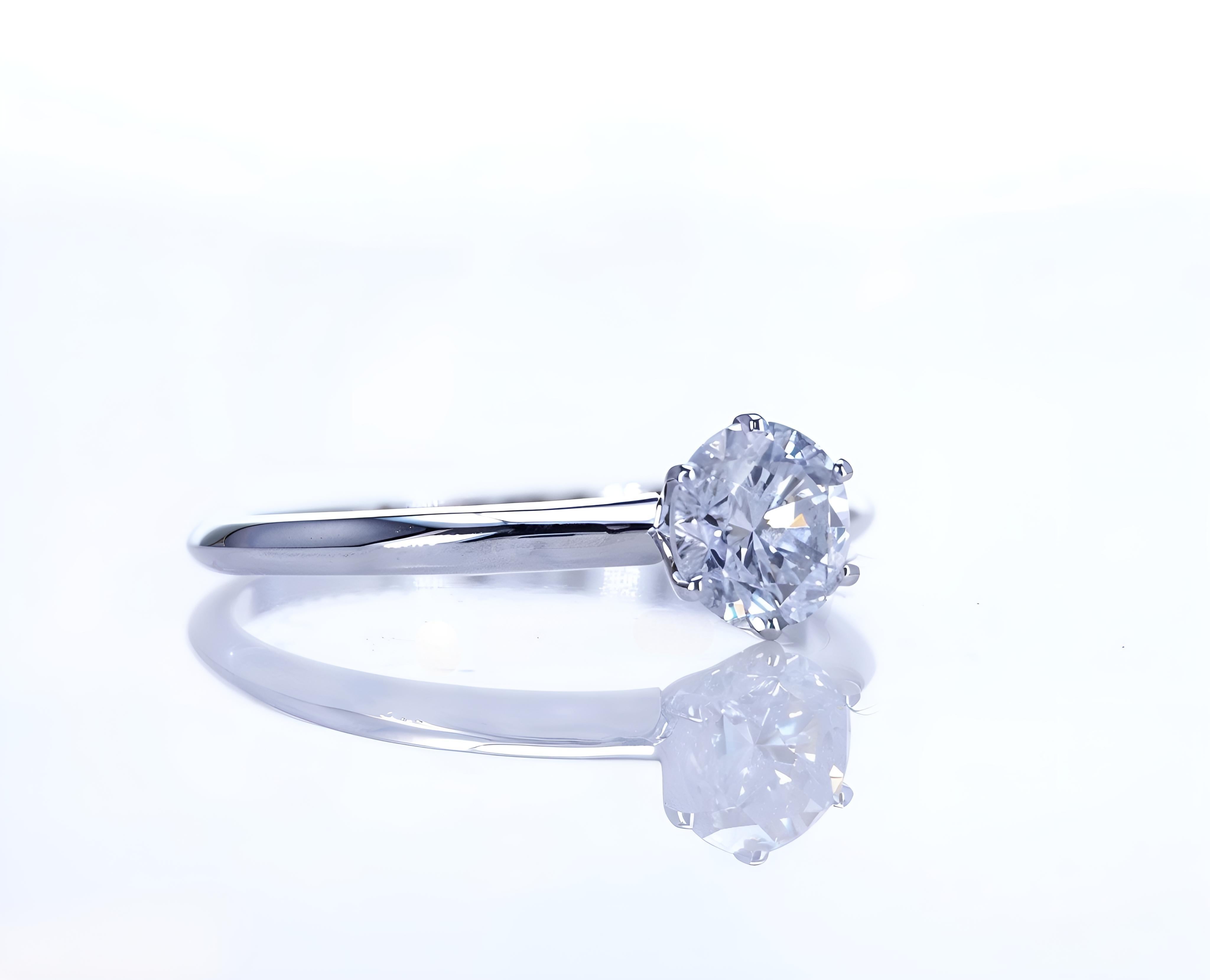 Élégante bague solitaire en or blanc 14 carats avec diamant naturel de 0,80 carat

Or blanc 14K, 1.32g (l'or a été testé par un professionnel)
Poids total de l'article : 1,48 gramme

Cette bague solitaire en diamant, luxueuse et de haute qualité,