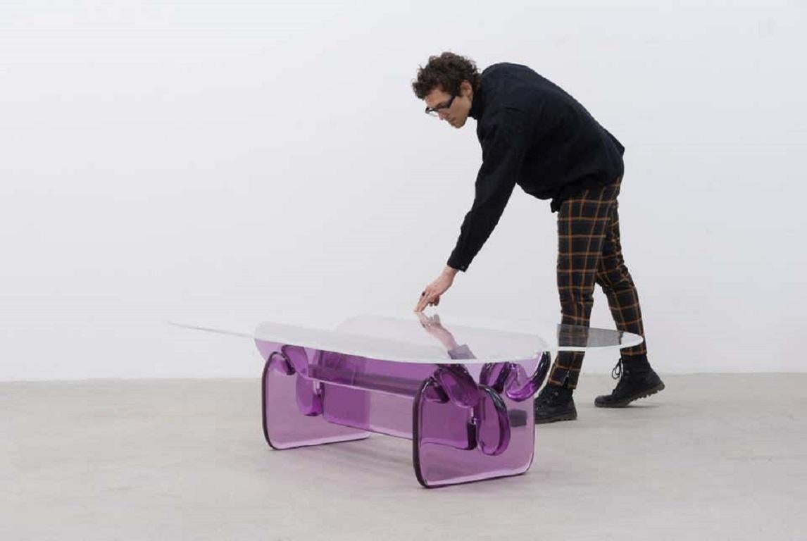 Mesa Plump de resina de poliuretano translúcida de color morado, de Ian Cochran en Nuevo estado para la venta en New York, NY