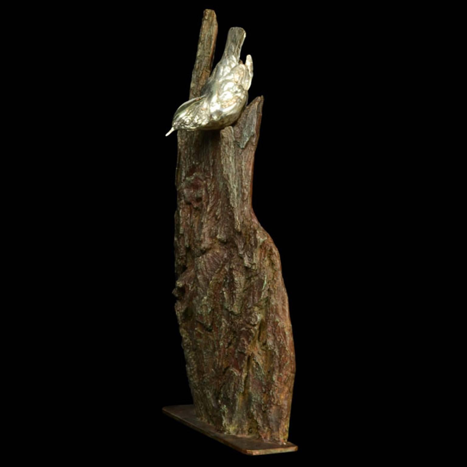 A finely modelled sterling silver Nuthatch on a bronze bark - Sculpture by Ian Bowles