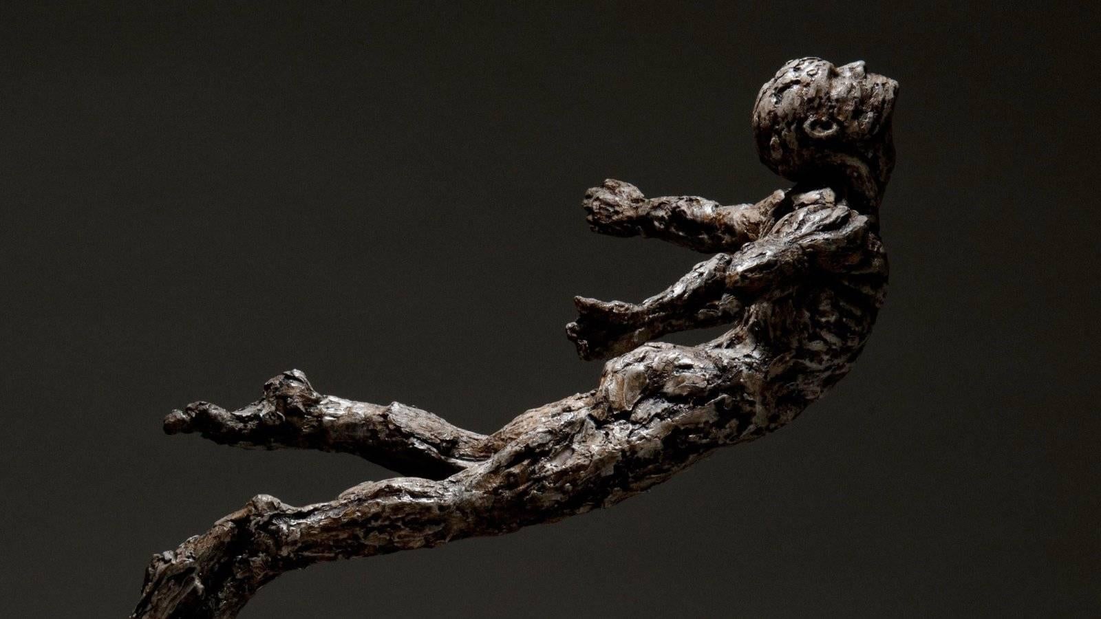 Sculpture originale en bronze signée Ian Edwards - Leap Of Faith en vente 1