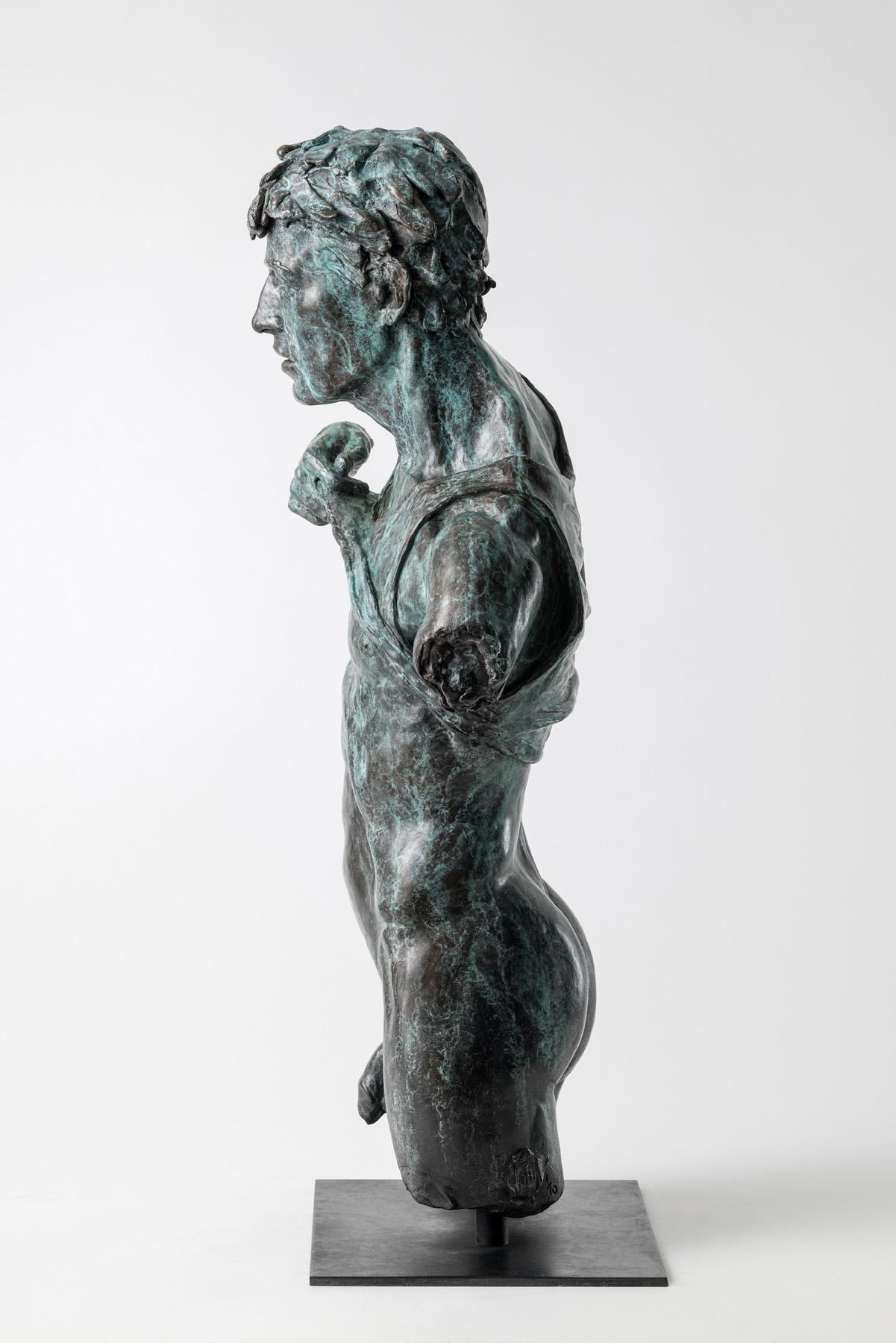 Demian Entkleiden (Englische Schule), Sculpture, von Ian Rank-Broadley