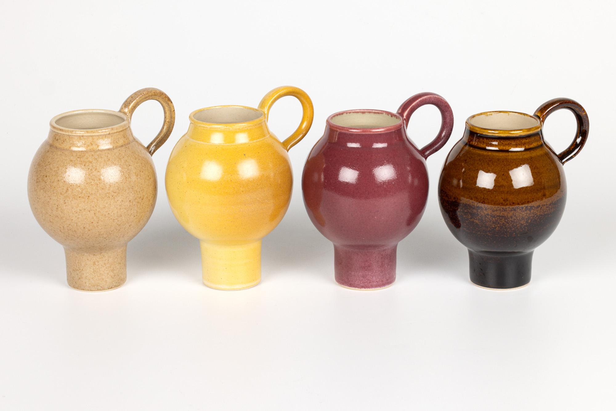 Quatre tasses à café élégantes de Ian Rylatt, Studio Pottery en vente 3