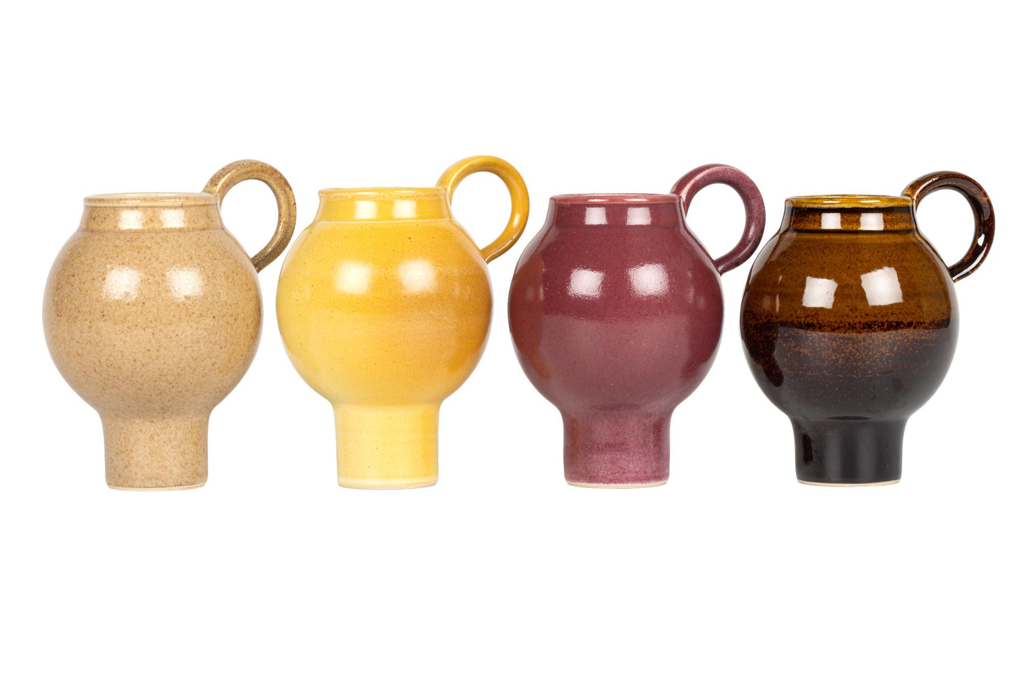Quatre tasses à café élégantes de Ian Rylatt, Studio Pottery Bon état - En vente à Bishop's Stortford, Hertfordshire