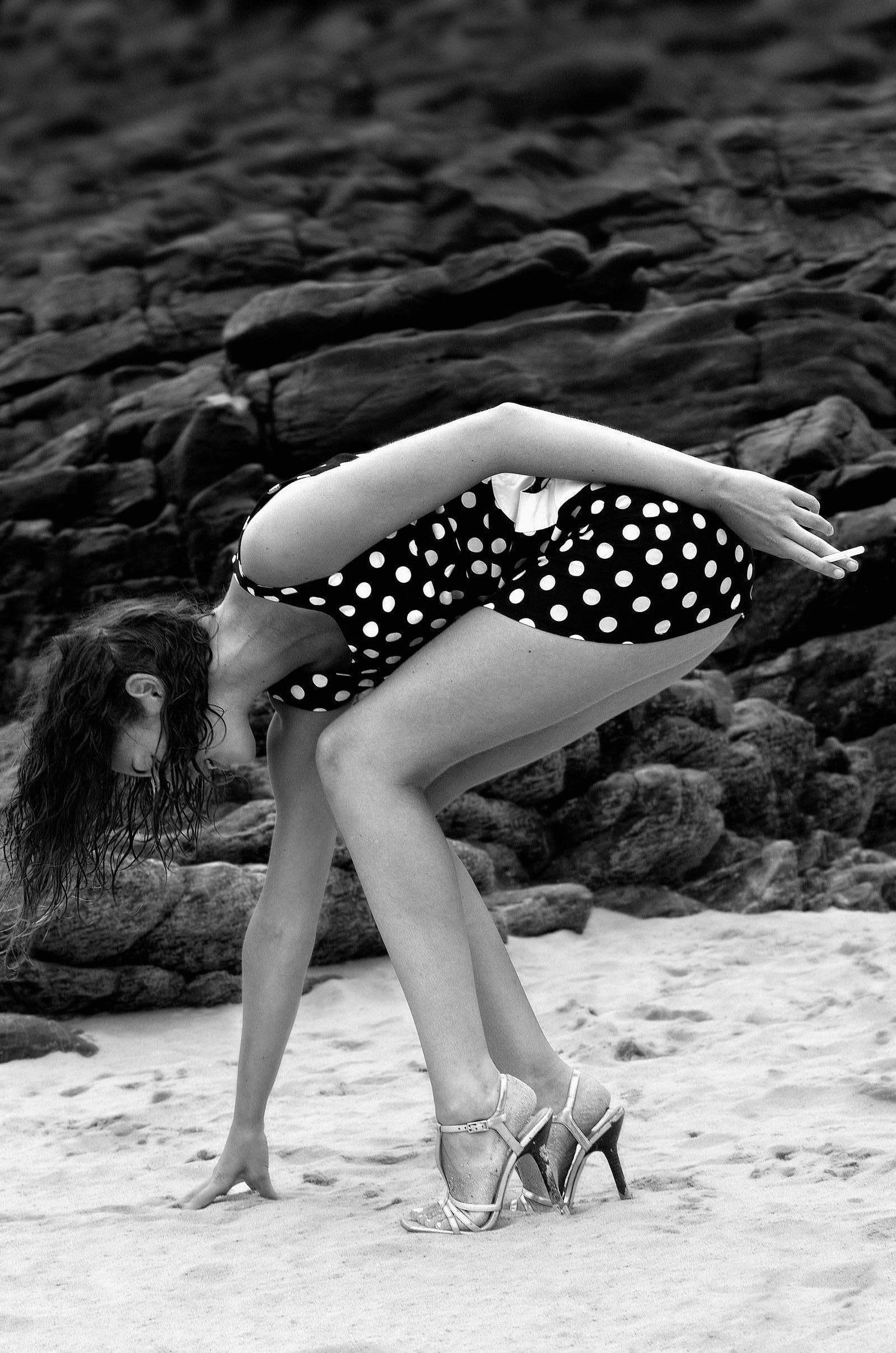 Ian Sanderson Figurative Photograph - Ariane- Signed limited edition contemporary print, Black white photo, Beach, Model