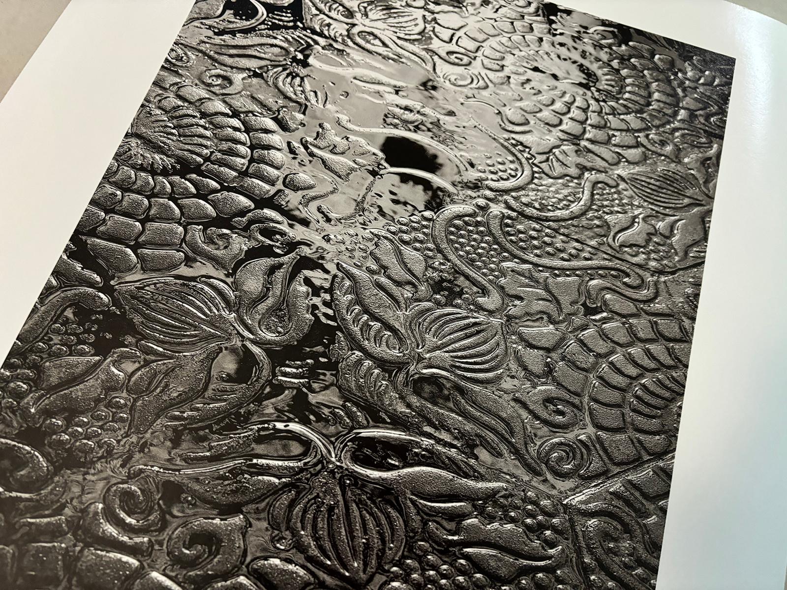 Barcelona- Edición limitada firmada  Impresión contemporánea, Foto en blanco y negro, Ciudad en venta 2
