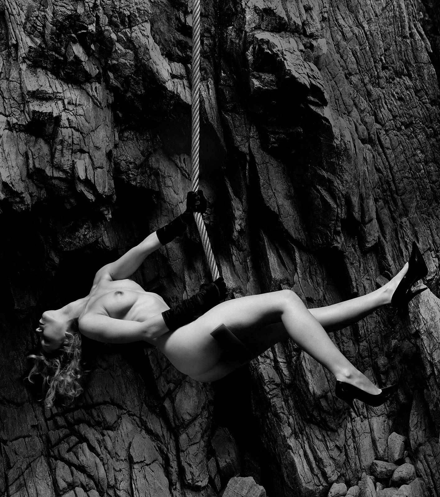 Ian Sanderson Nude Photograph - Cara II-Signed limited edition nude print, Black white photo, Square, Model, Sensual