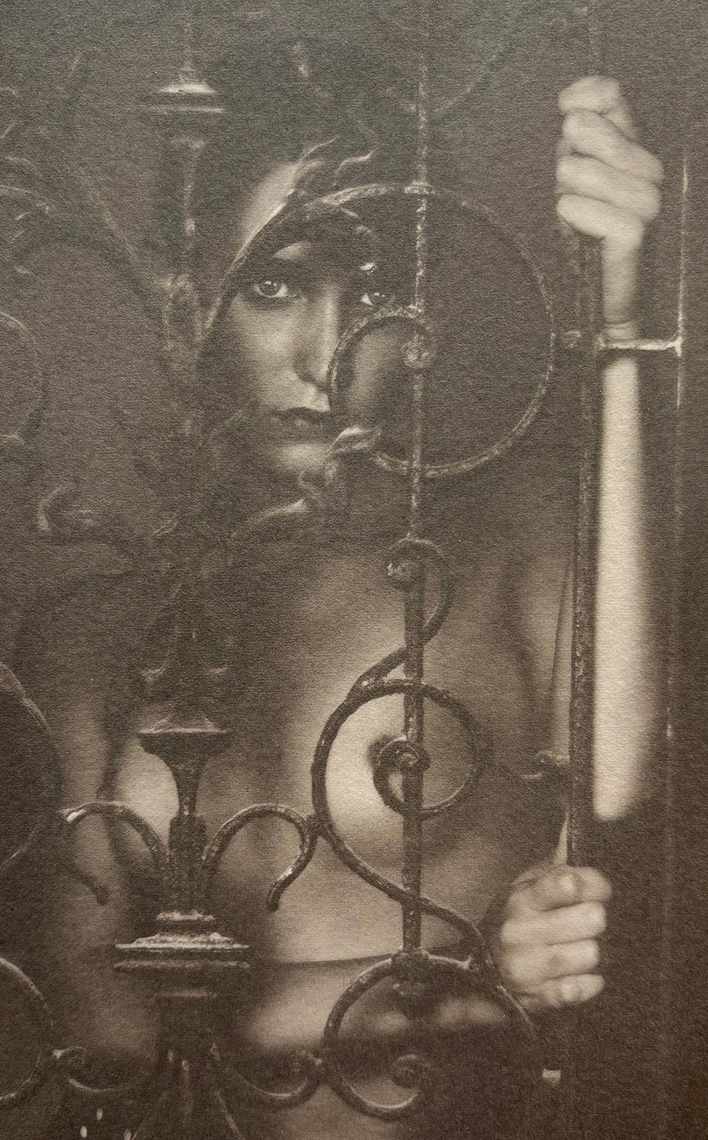 Caroline, Platinum Palladium print, Limited Edition, Nude Woman, Contemporary - Photograph by Ian Sanderson