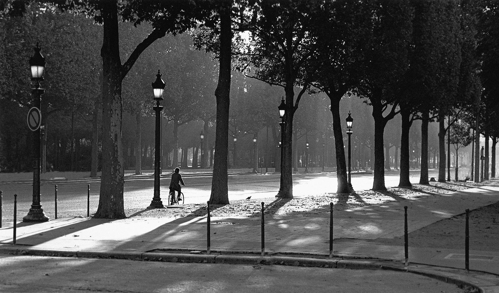 Ian Sanderson Landscape Photograph - Paris, Champs Elysées-Free shipping Signed limited edition city art print France