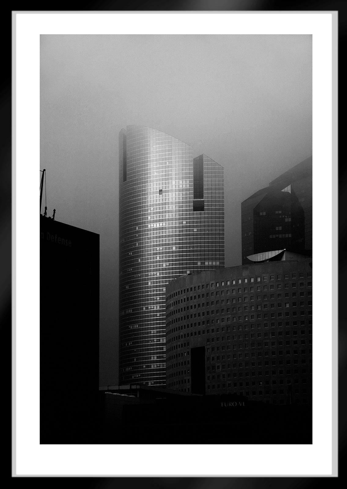 La Défense 2- Signed limited edition architectural print, Black white city photo - Contemporary Photograph by Ian Sanderson
